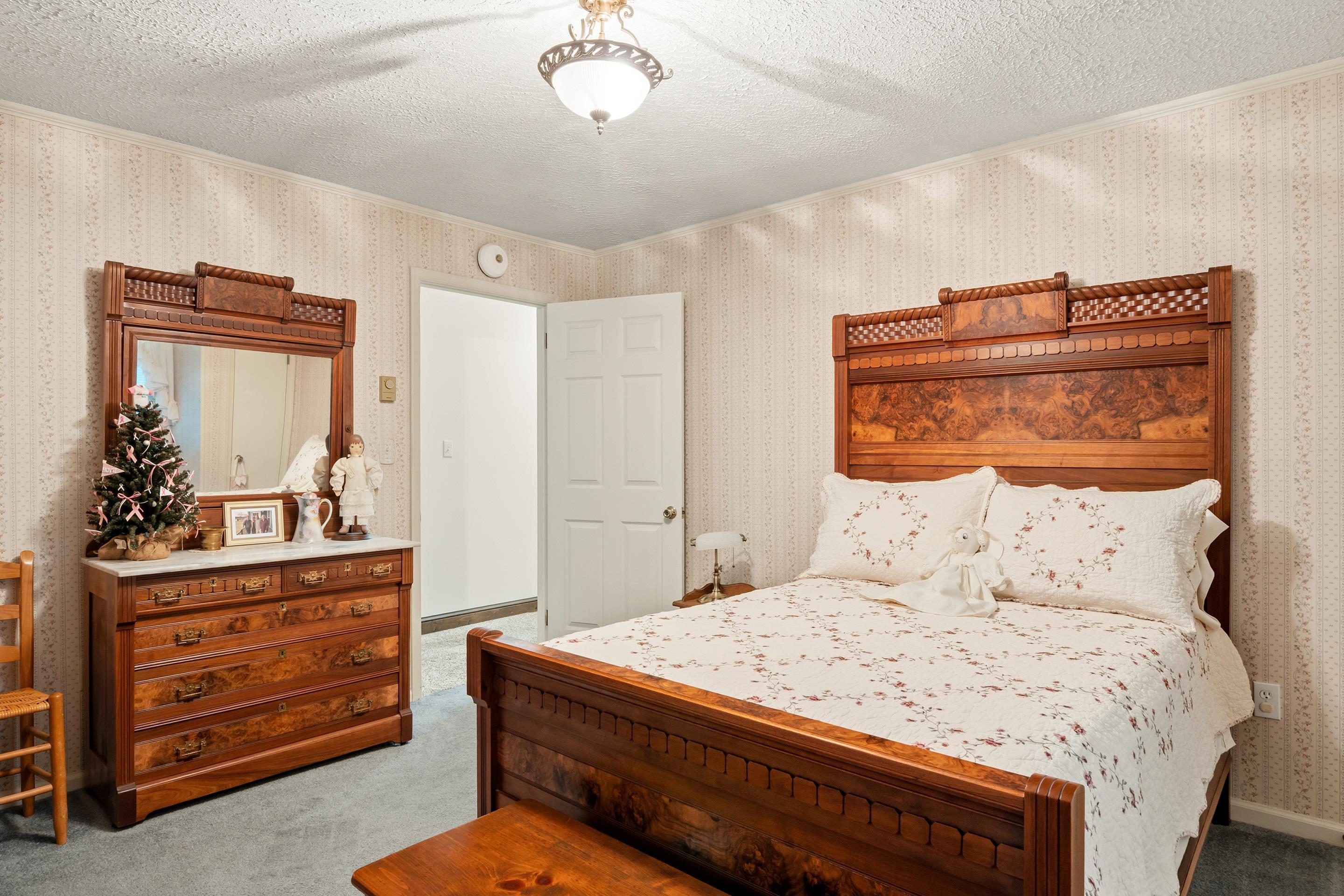 7543 Indian Valley Road NW Willis VA 24380