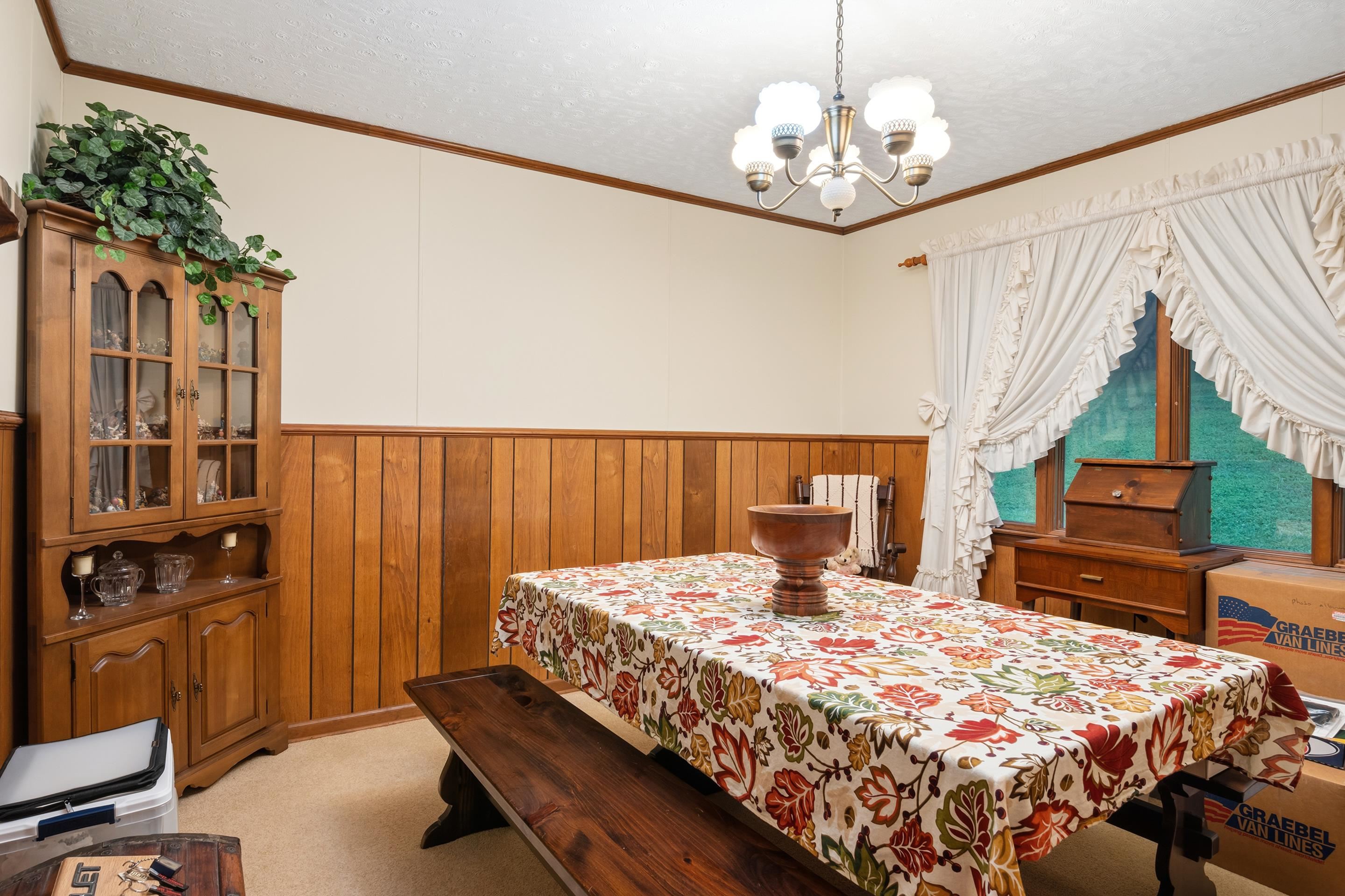7543 Indian Valley Road NW Willis VA 24380