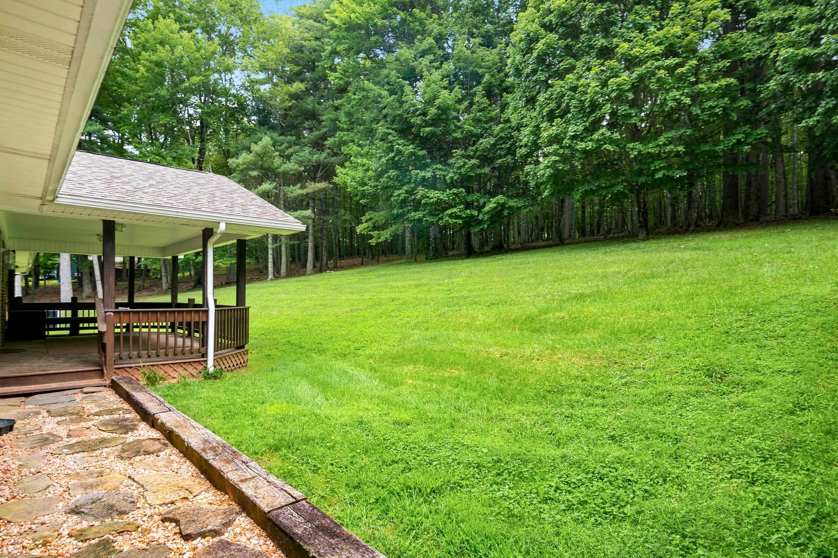 7543 Indian Valley Road NW Willis VA 24380
