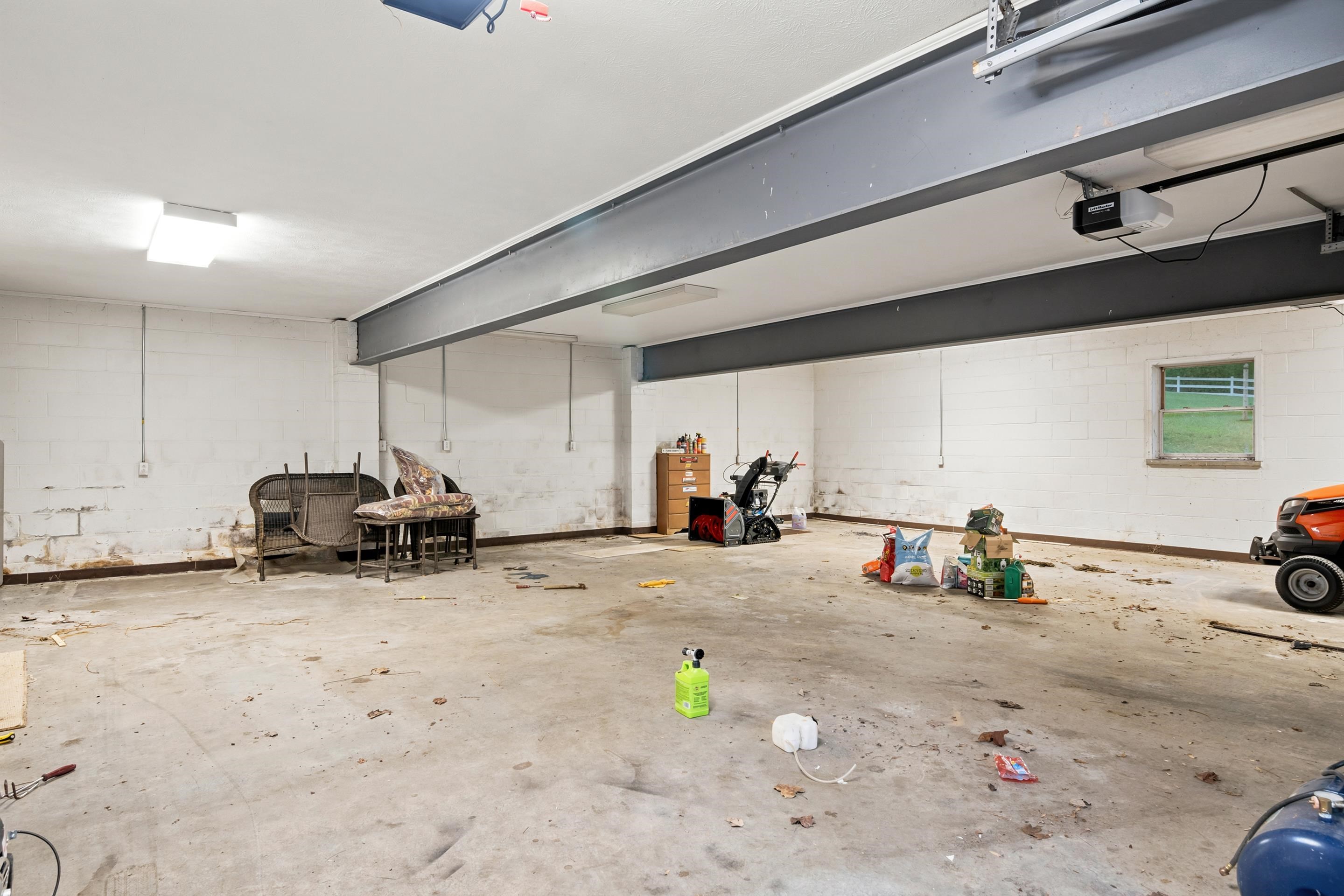 7543 Indian Valley Road NW Willis VA 24380