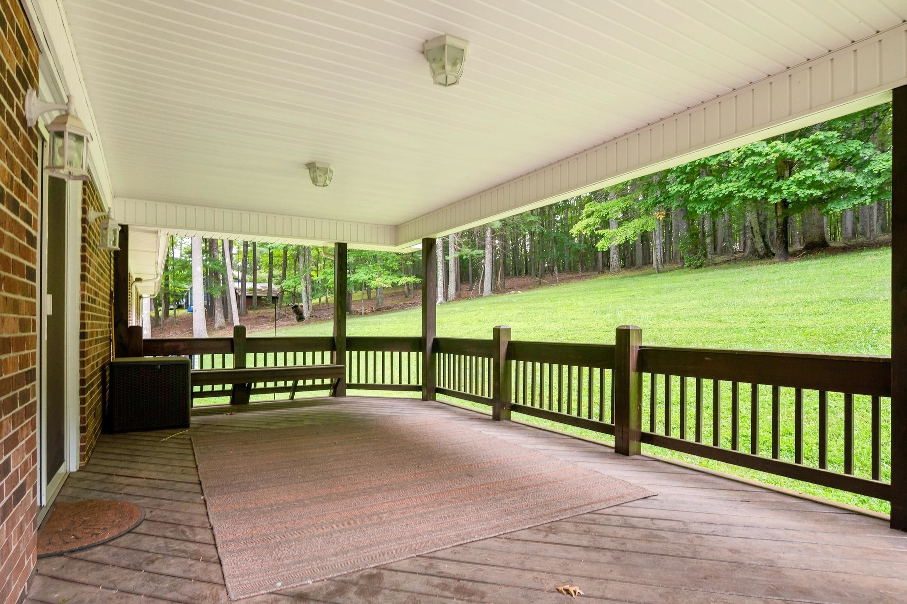 7543 Indian Valley Road NW Willis VA 24380