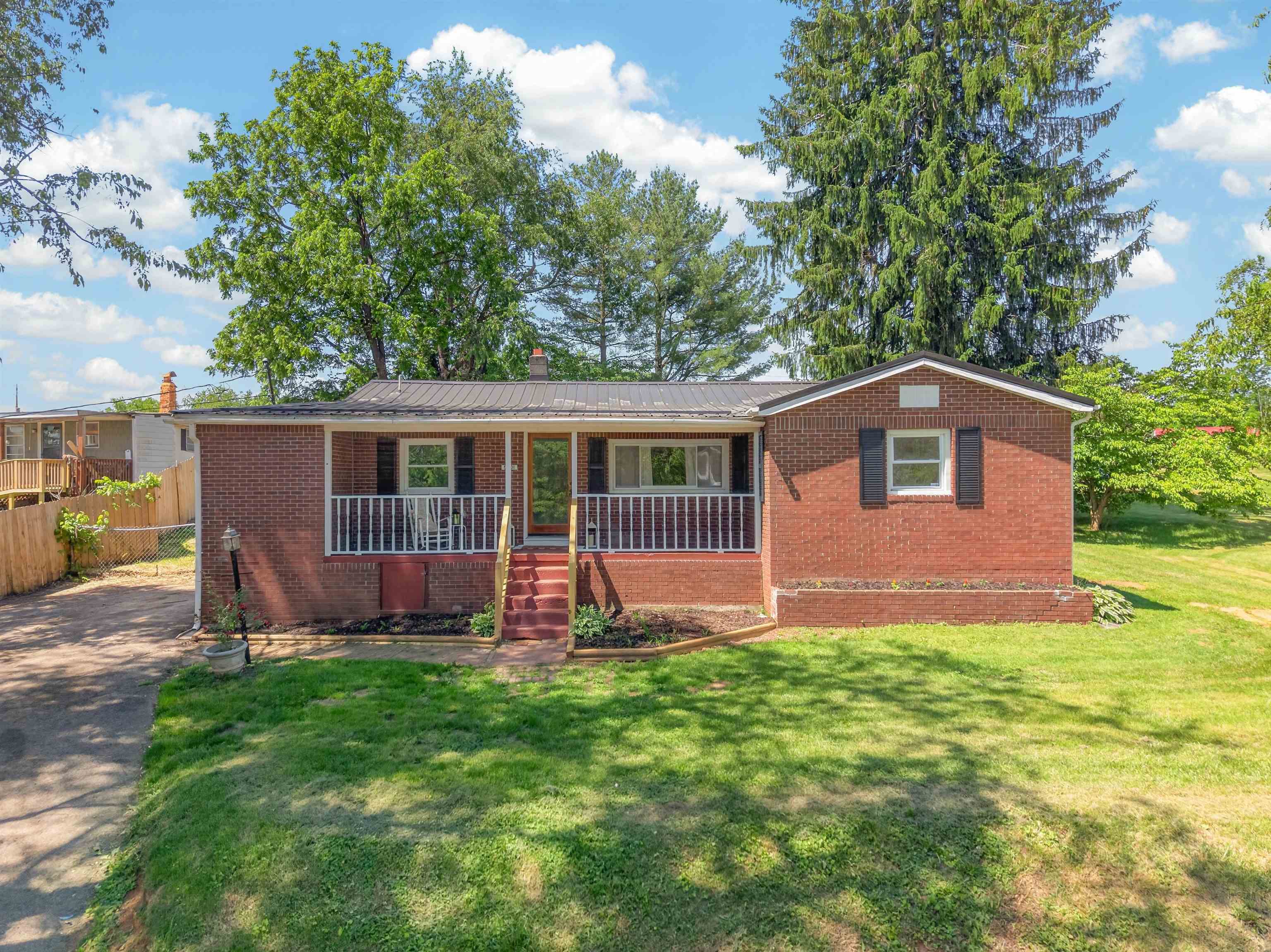 5201 Colonial Drive Dublin VA 24084