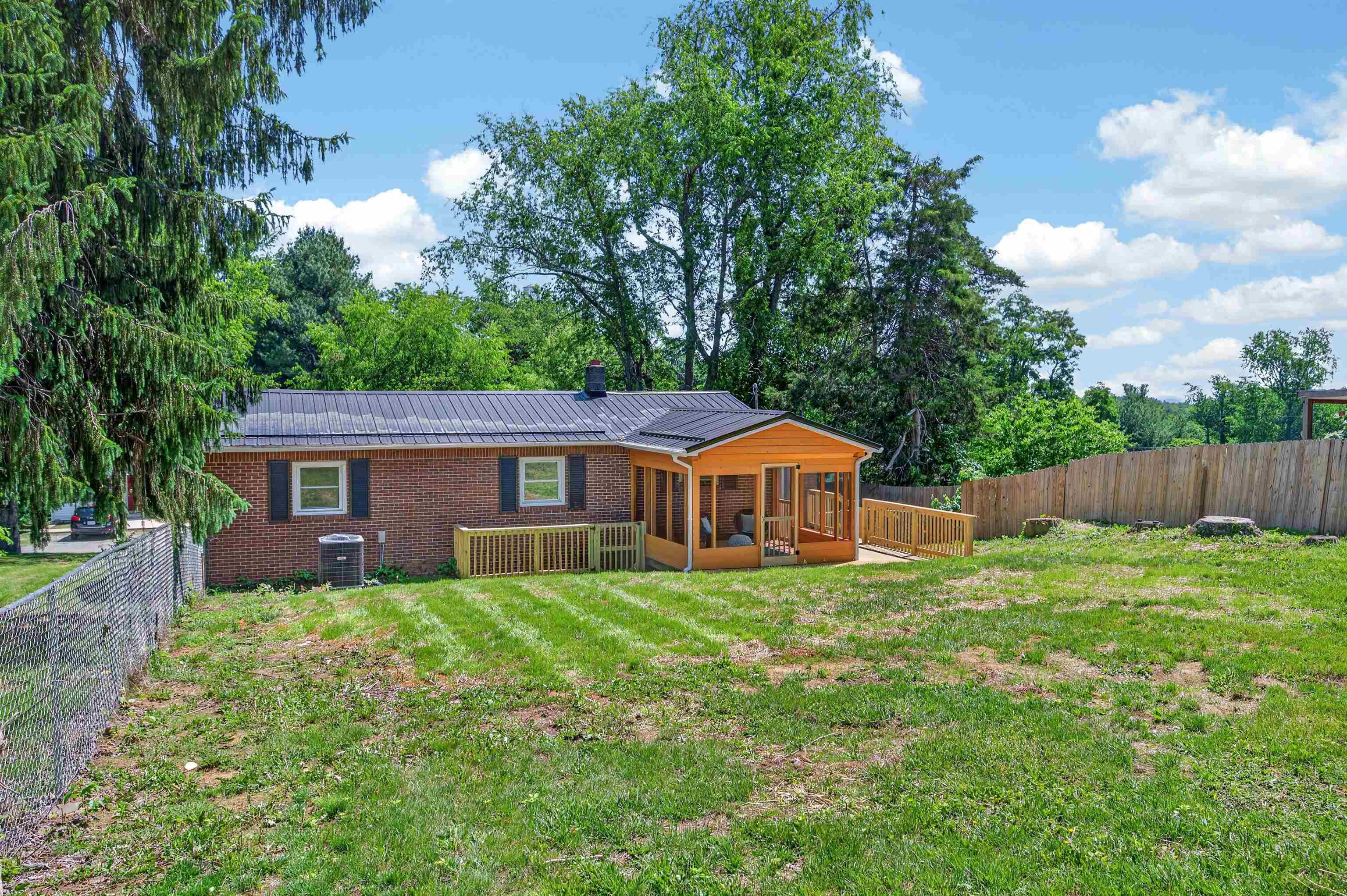 5201 Colonial Drive Dublin VA 24084