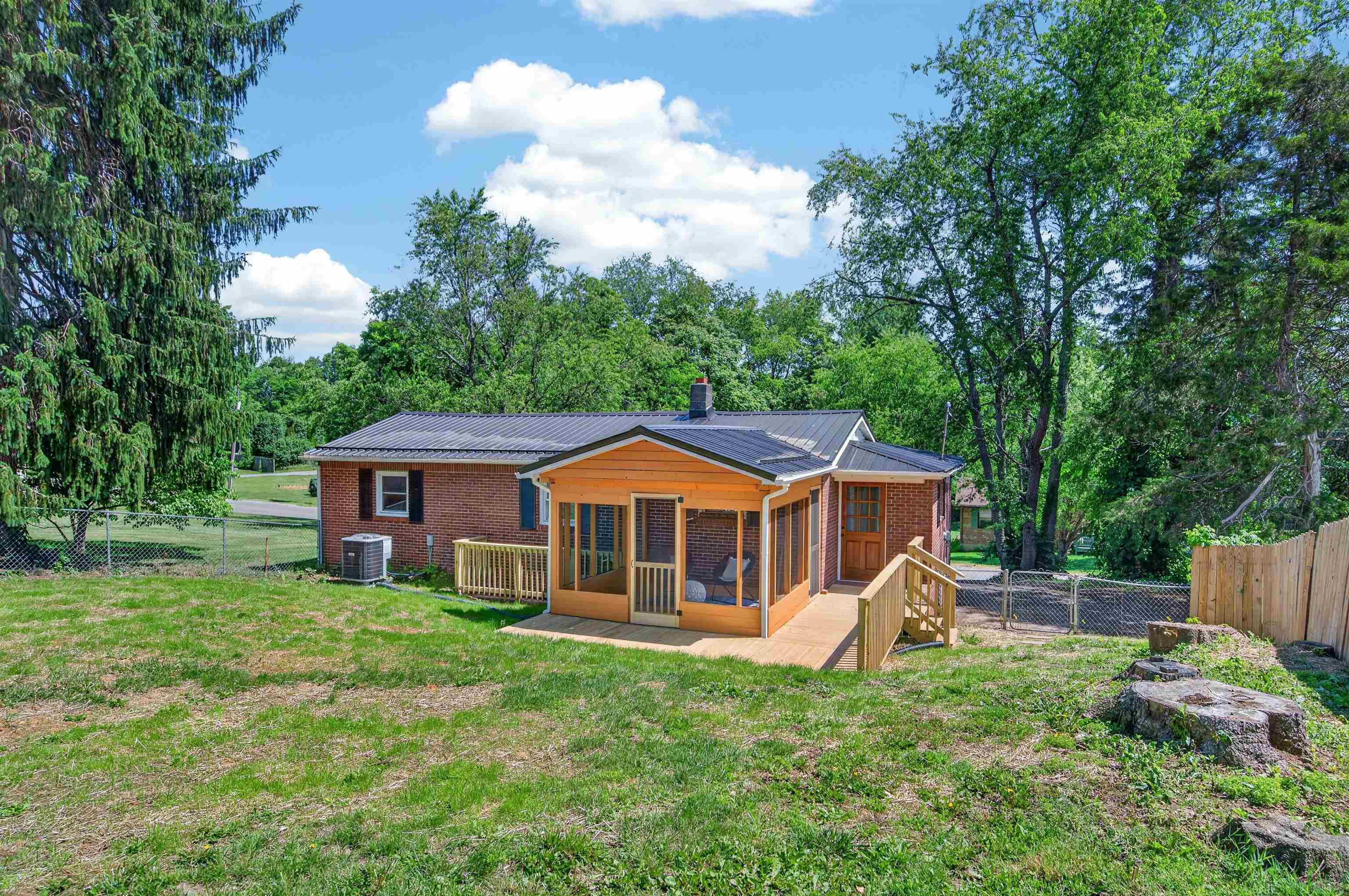 5201 Colonial Drive Dublin VA 24084