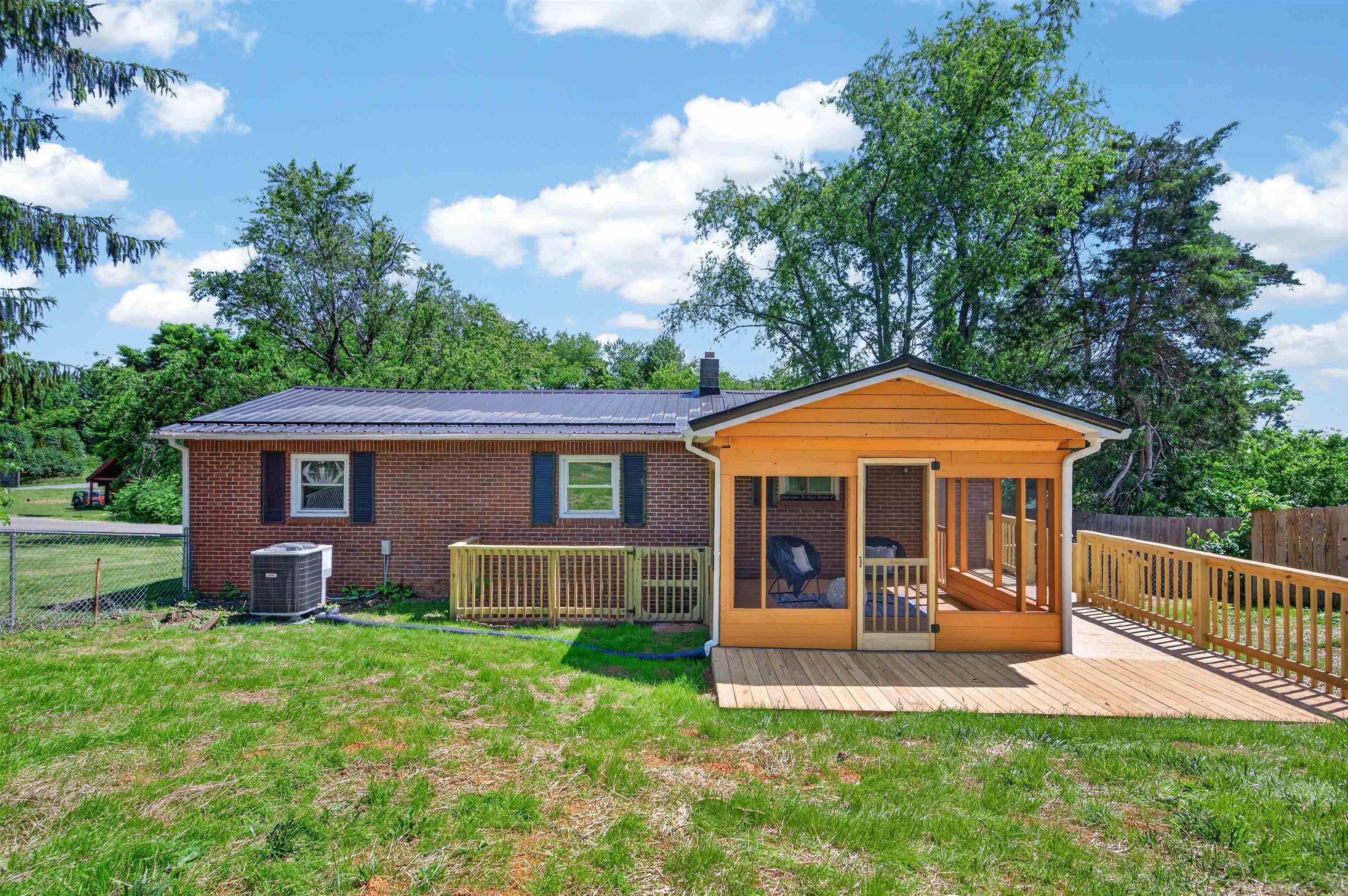 5201 Colonial Drive Dublin VA 24084