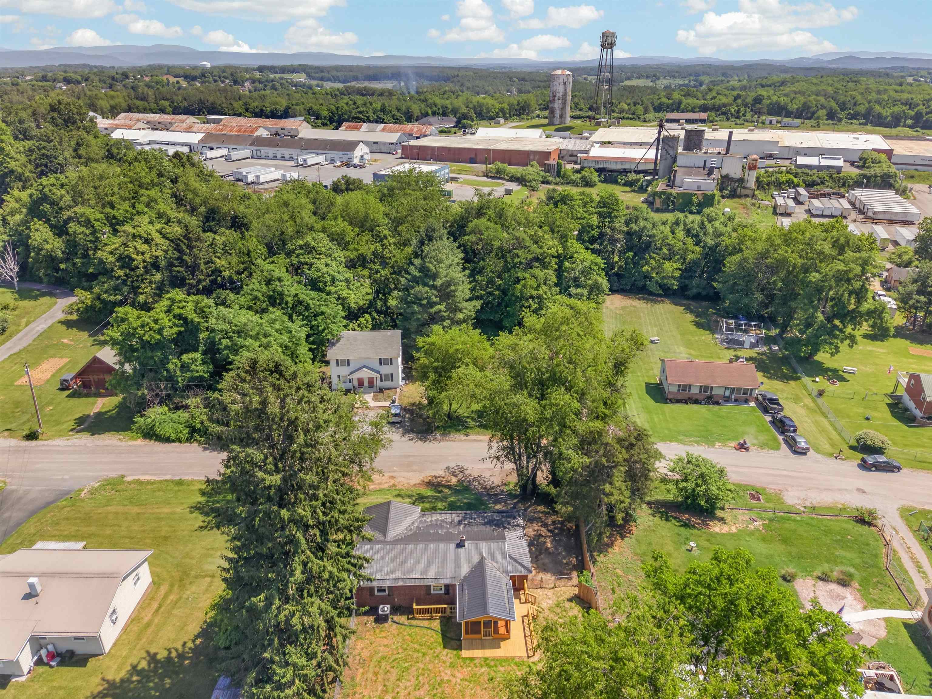 5201 Colonial Drive Dublin VA 24084