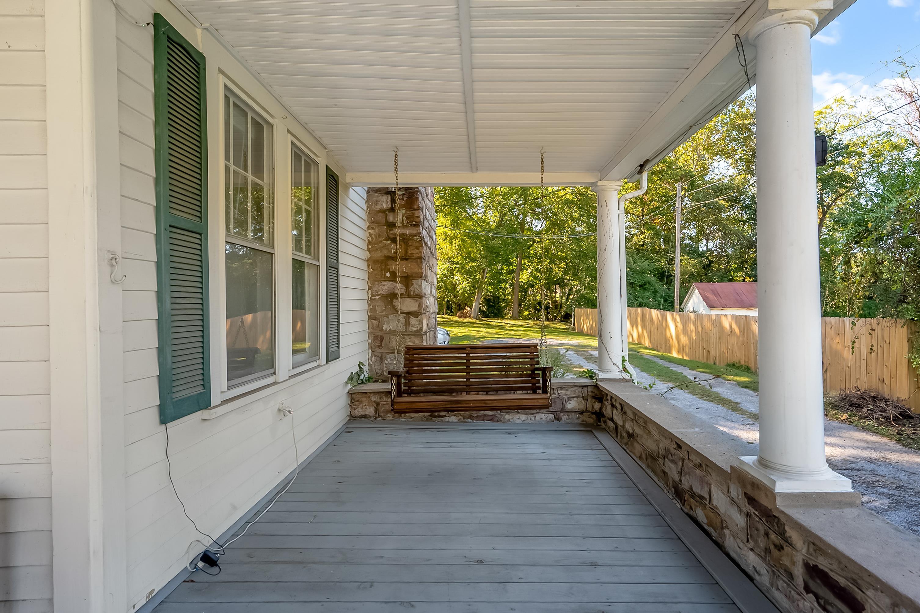 340 Main Street Narrows VA 24124