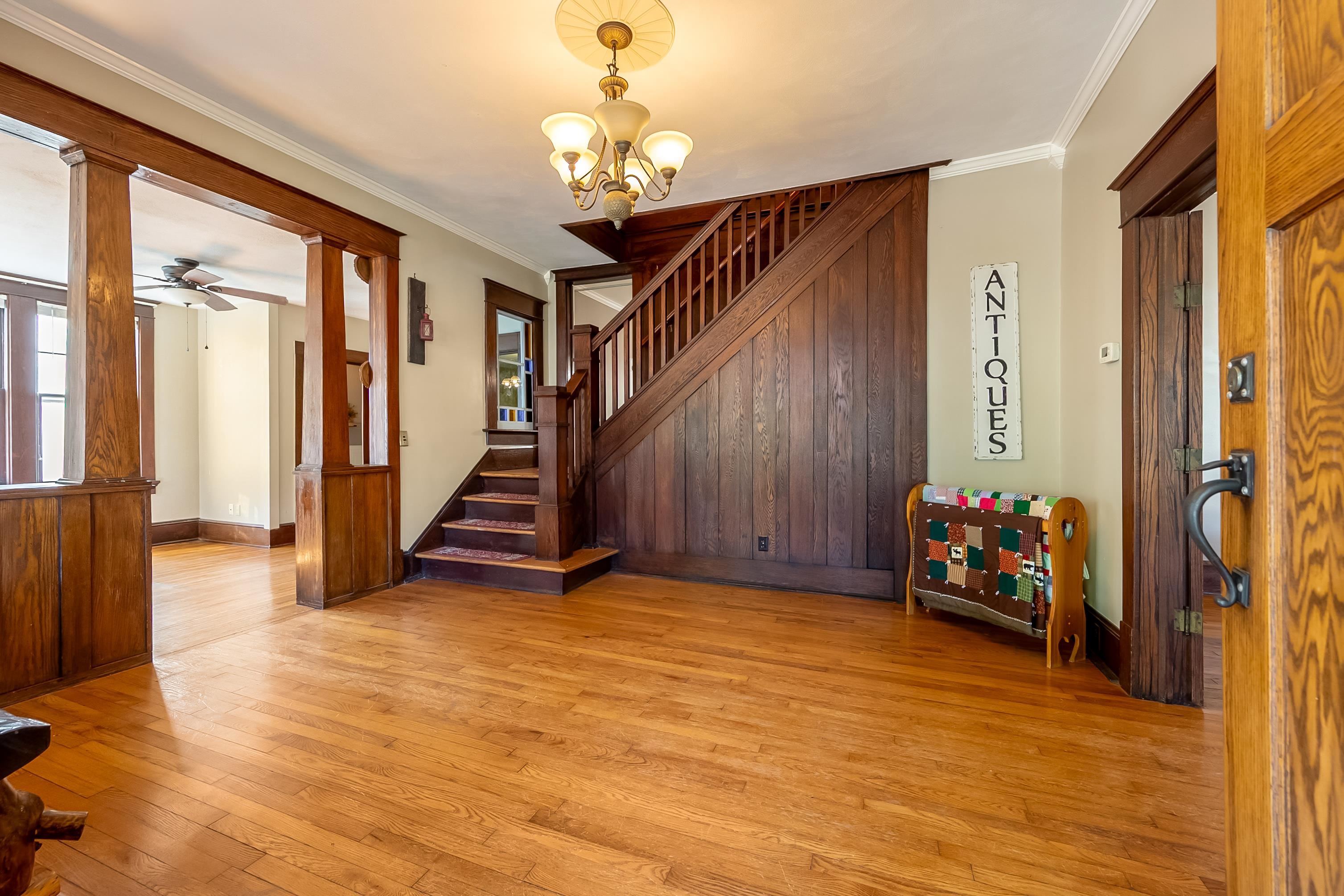 340 Main Street Narrows VA 24124