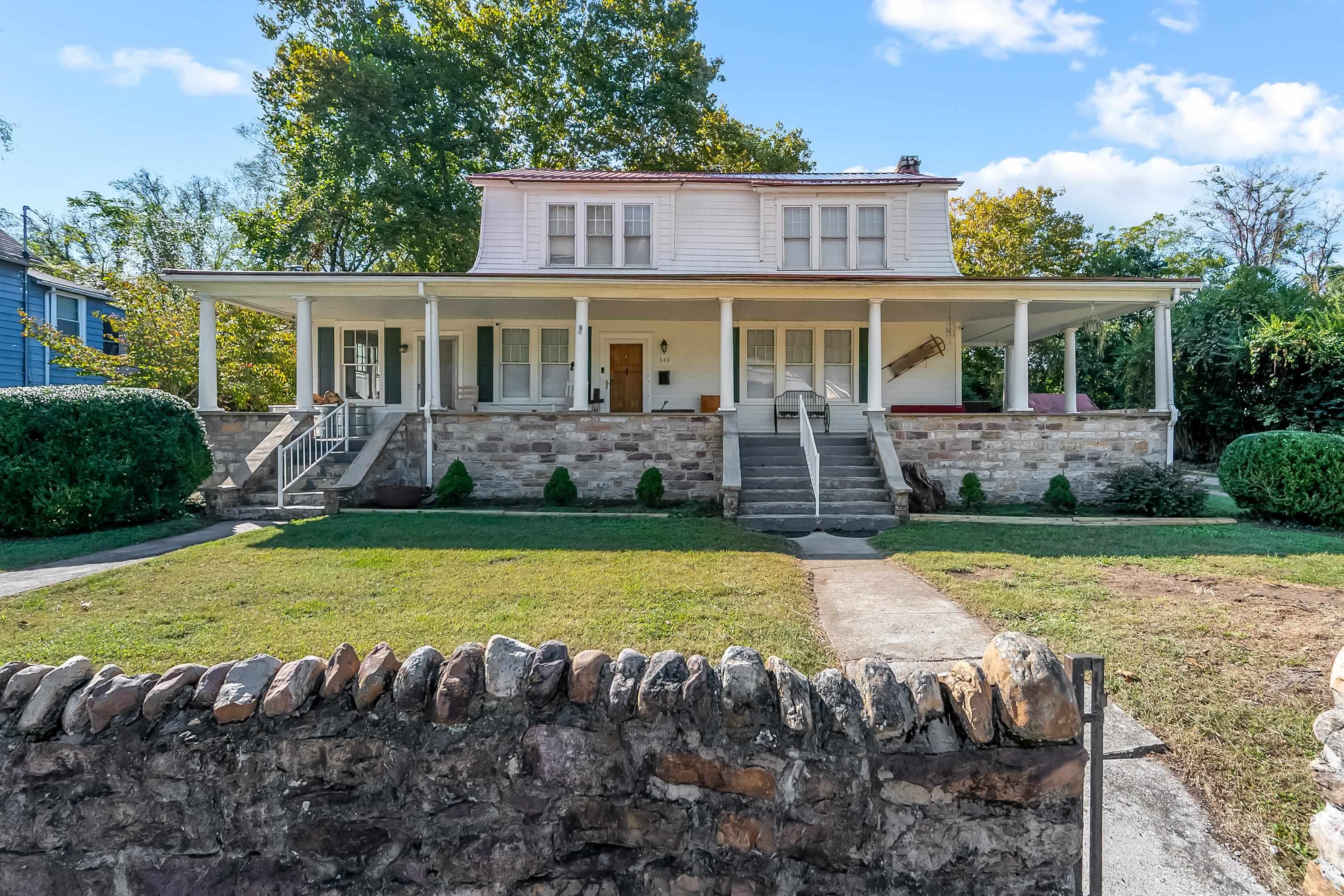 340 Main Street Narrows VA 24124