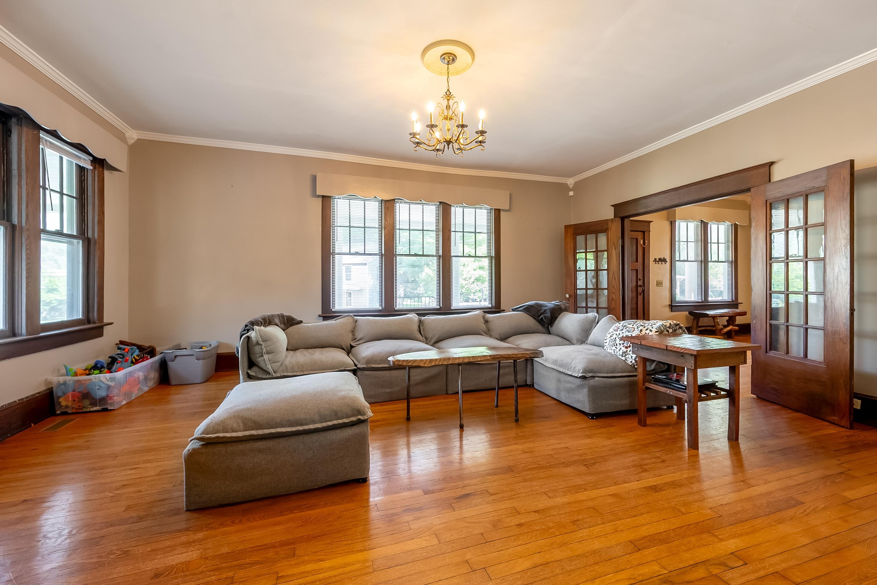 340 Main Street Narrows VA 24124