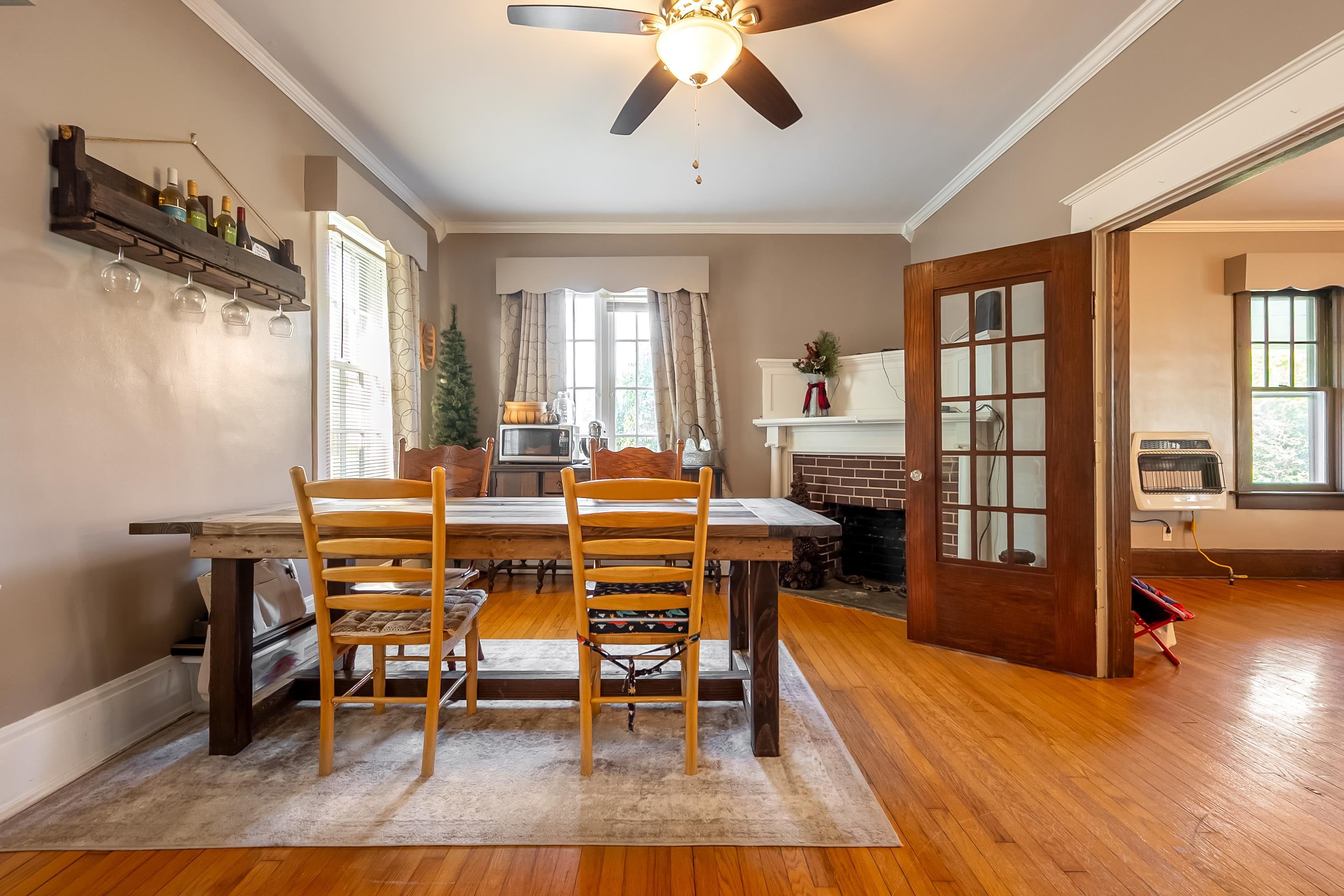 340 Main Street Narrows VA 24124