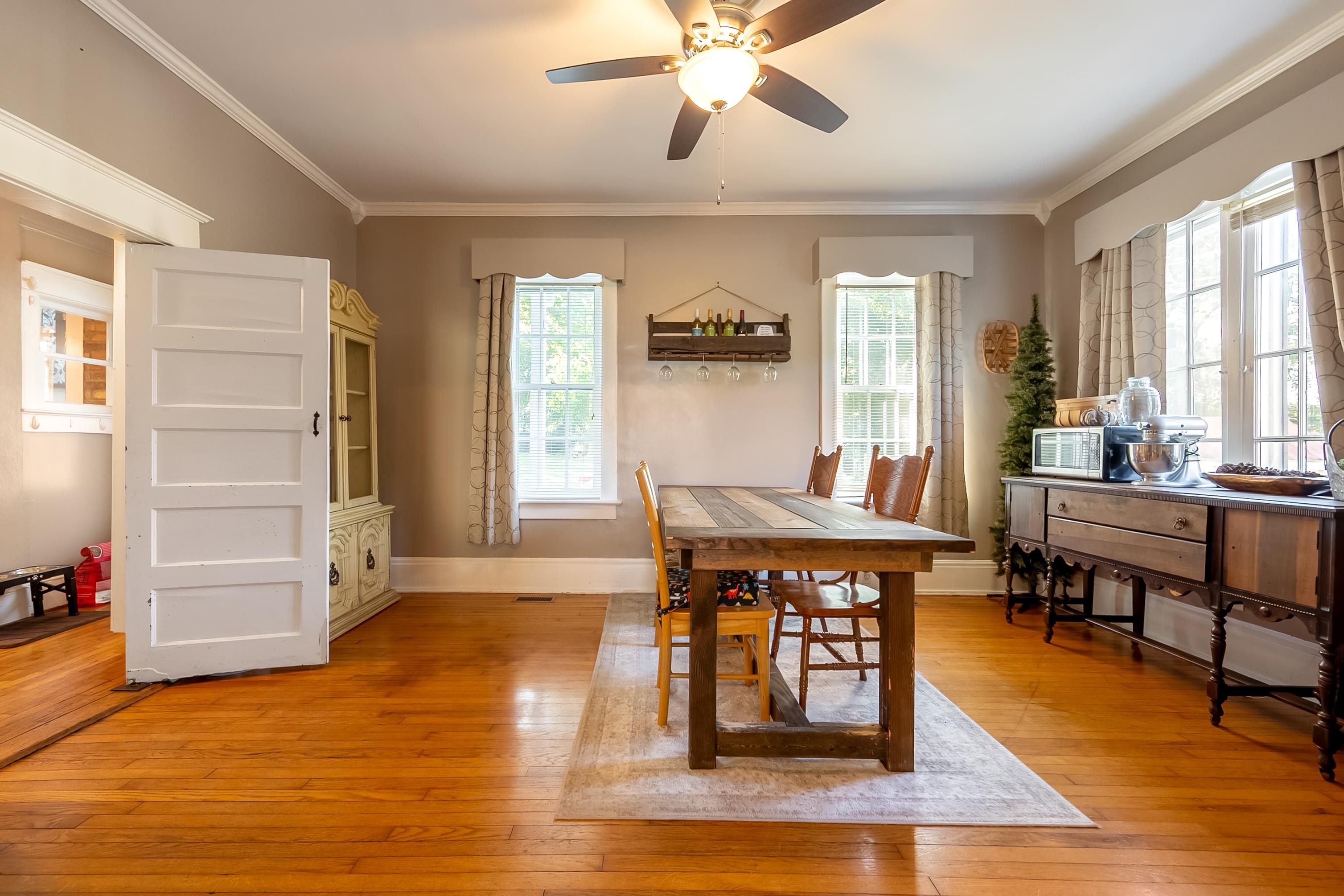 340 Main Street Narrows VA 24124