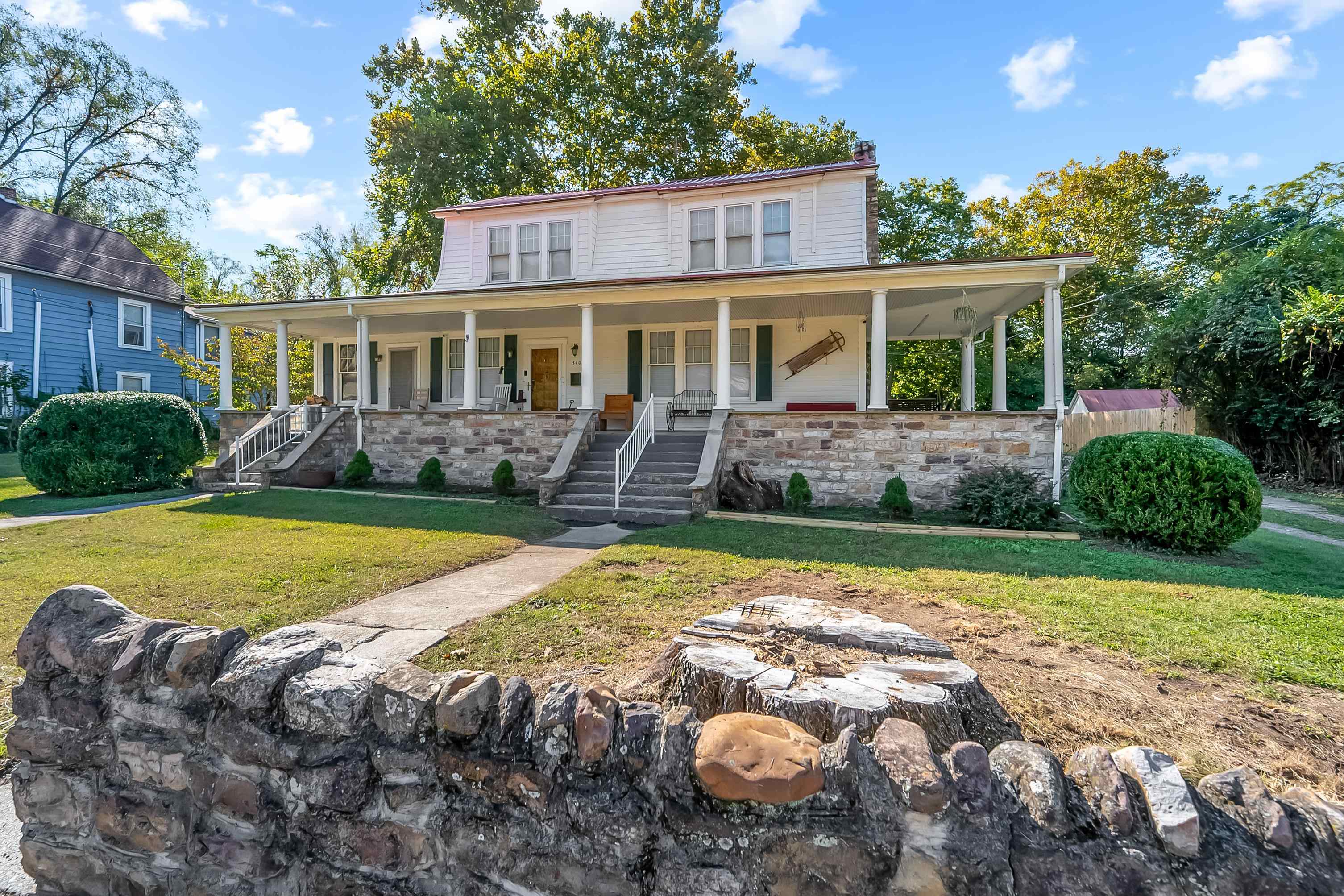 340 Main Street Narrows VA 24124