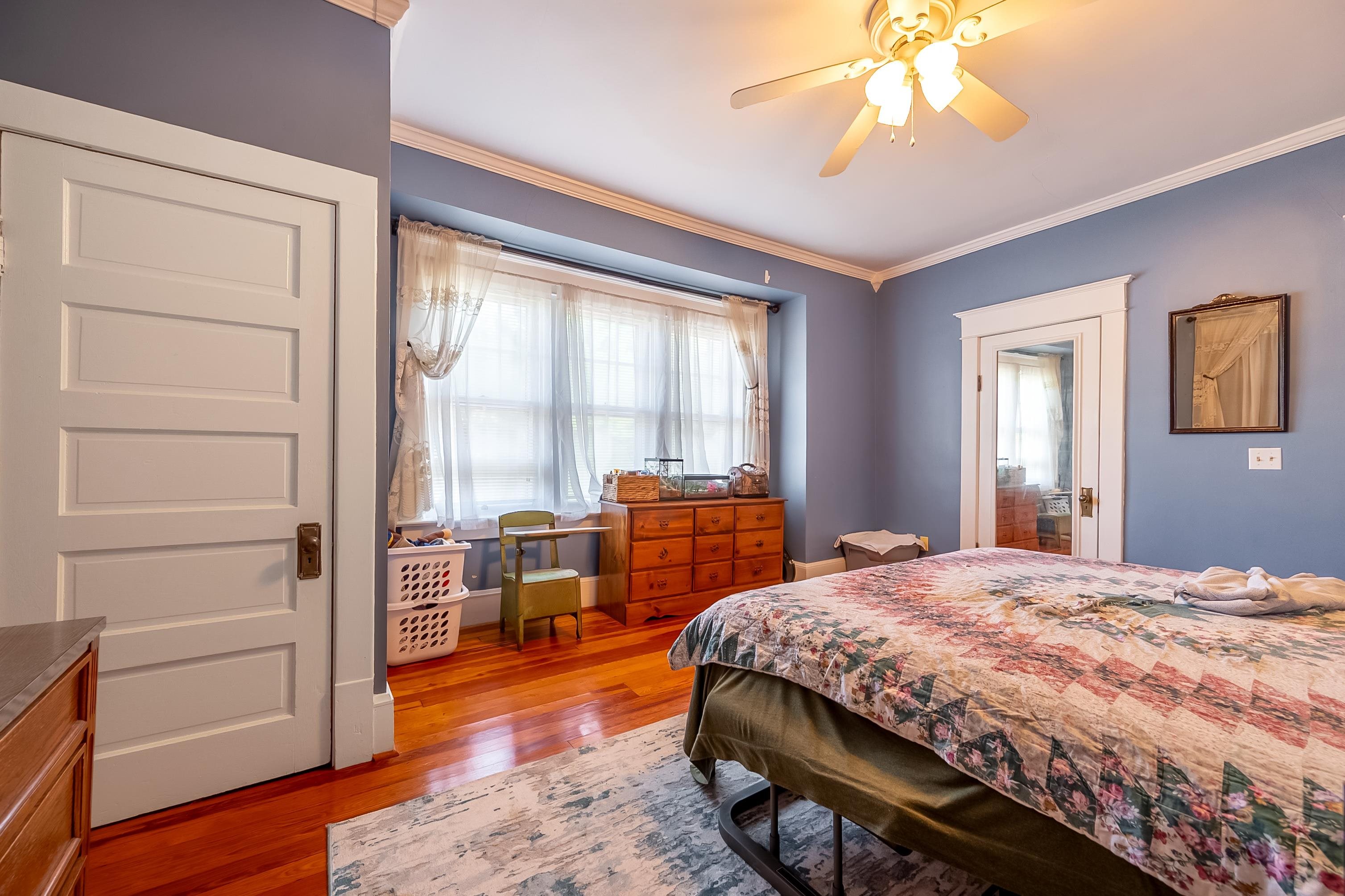 340 Main Street Narrows VA 24124