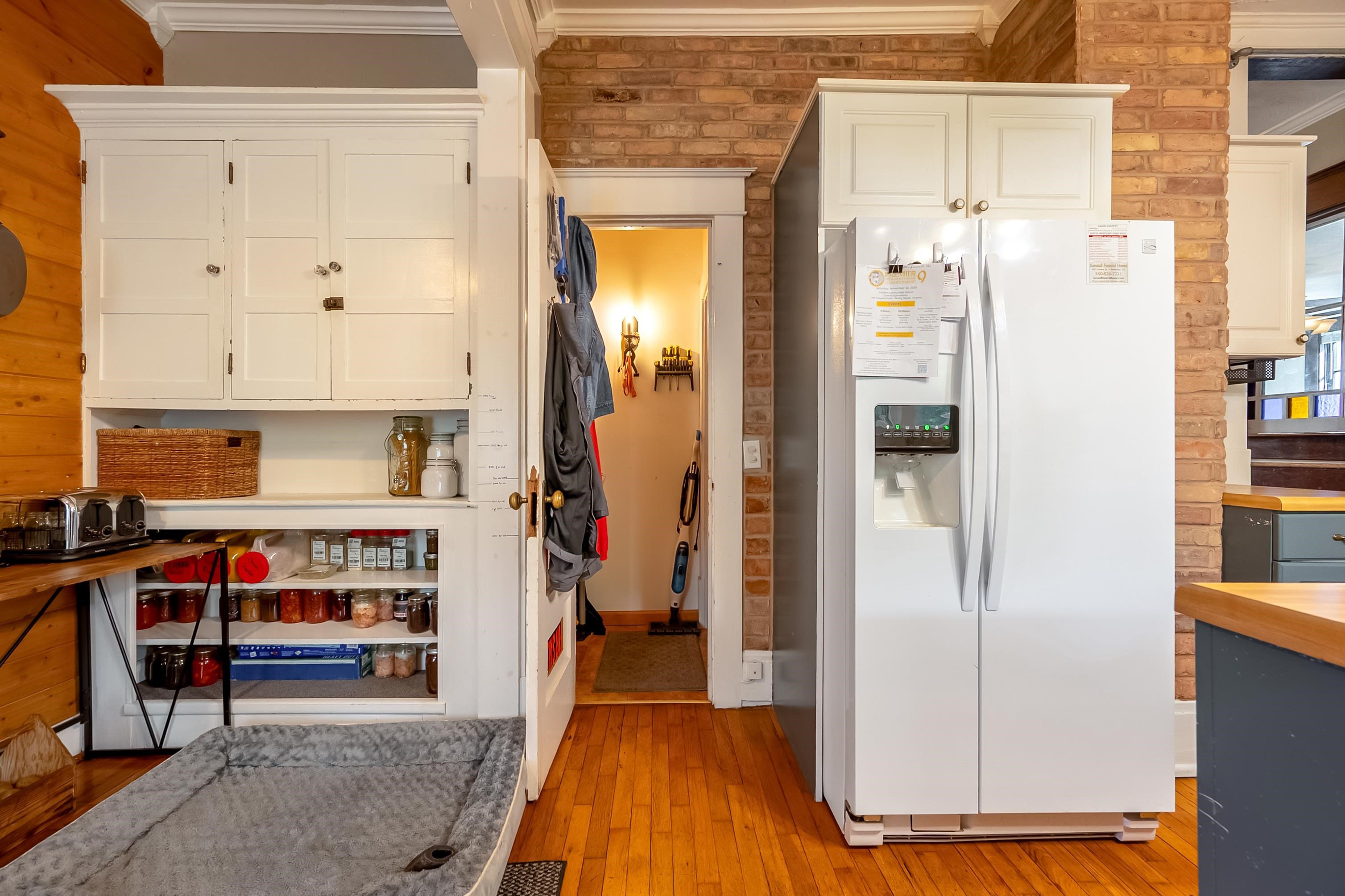 340 Main Street Narrows VA 24124