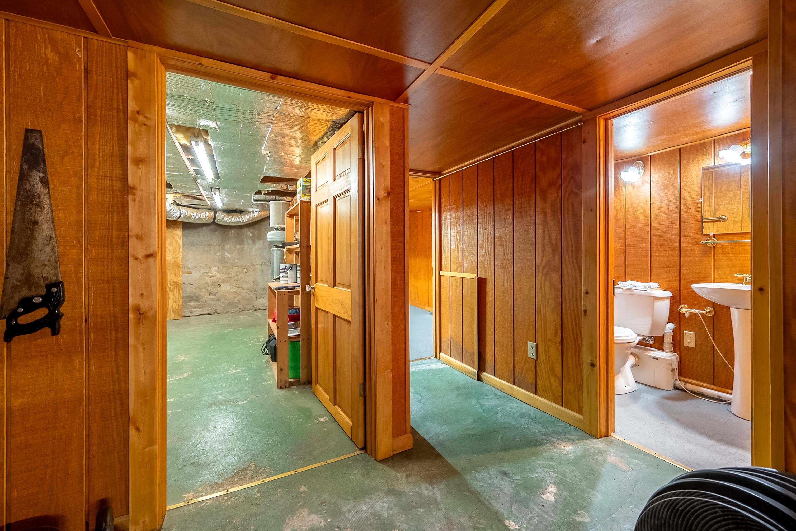 340 Main Street Narrows VA 24124