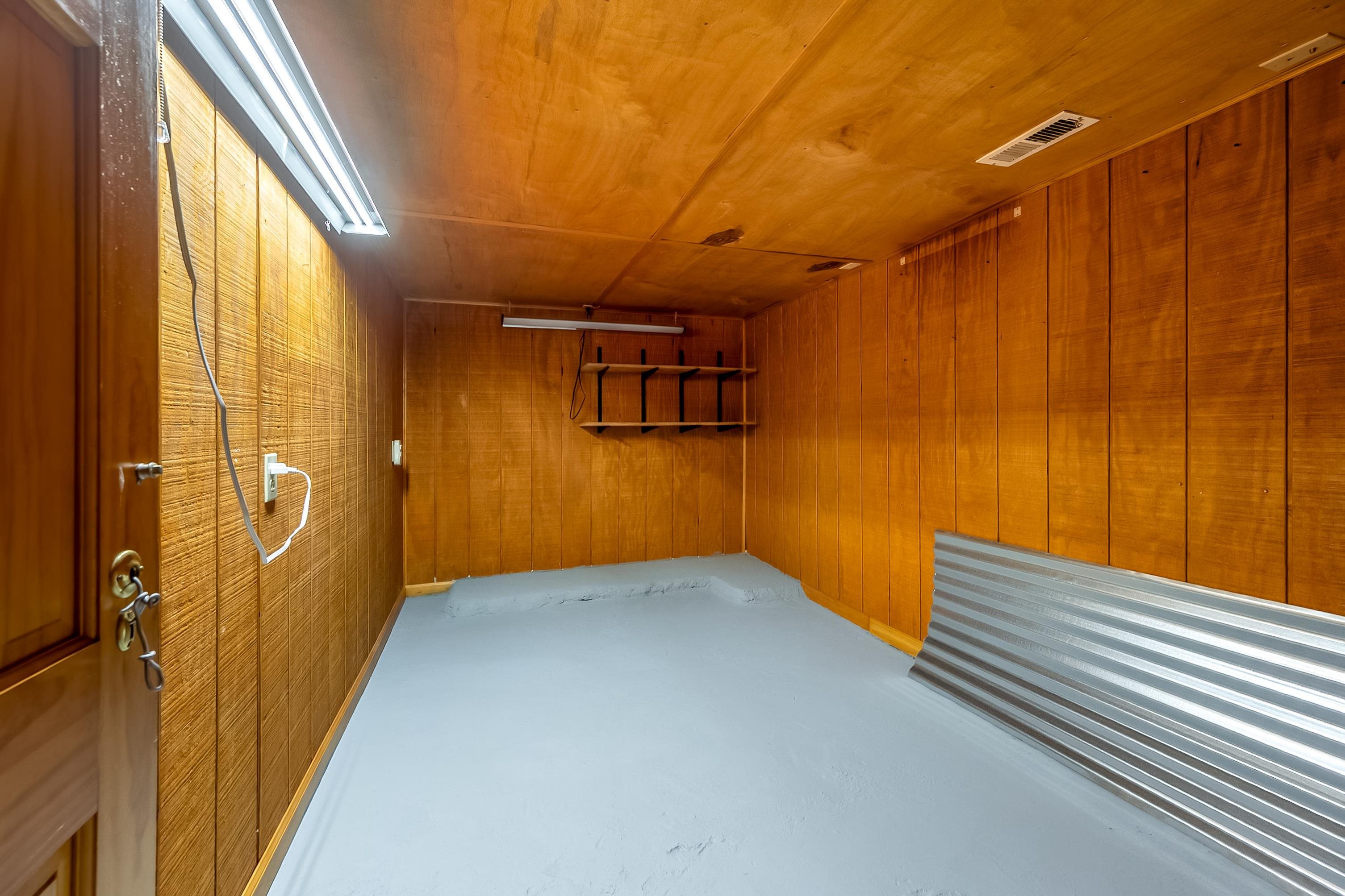 340 Main Street Narrows VA 24124