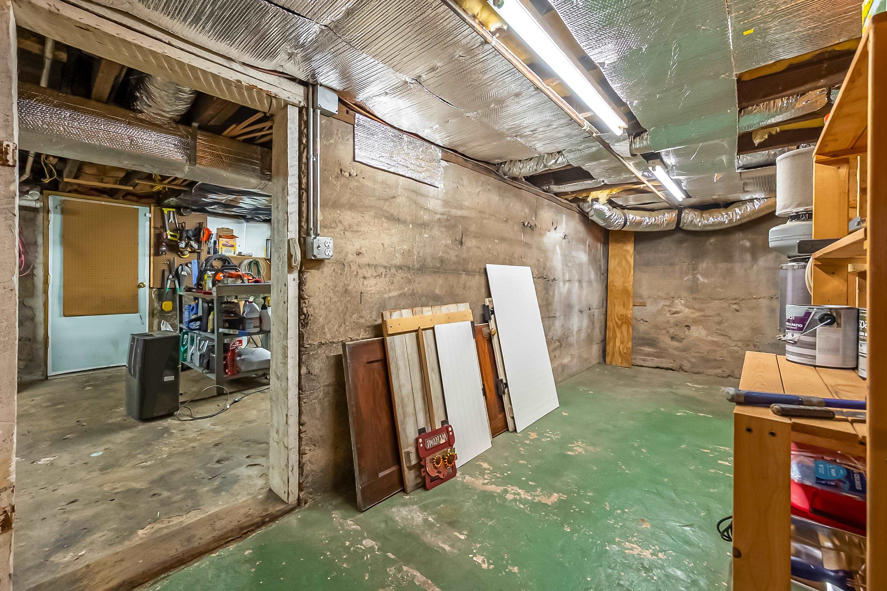 340 Main Street Narrows VA 24124