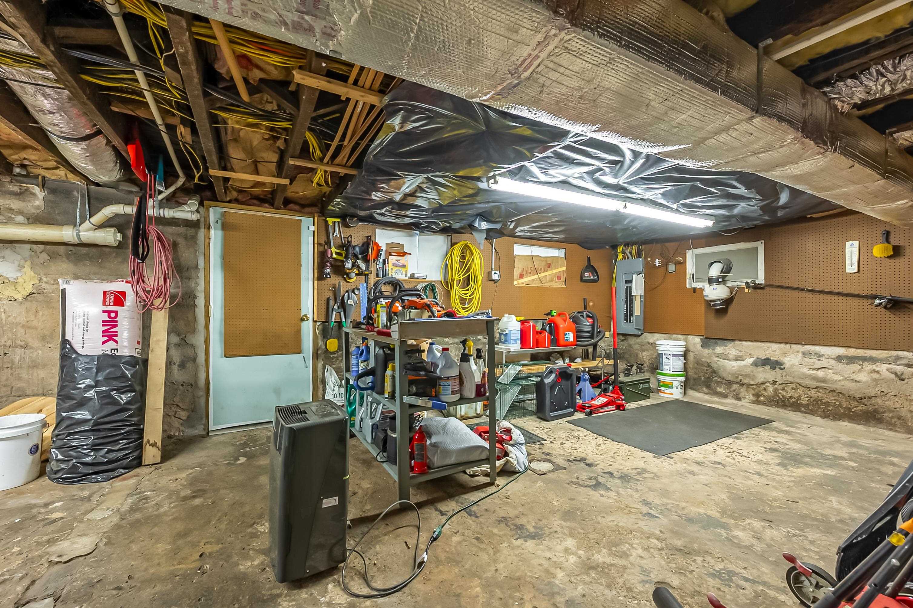 340 Main Street Narrows VA 24124