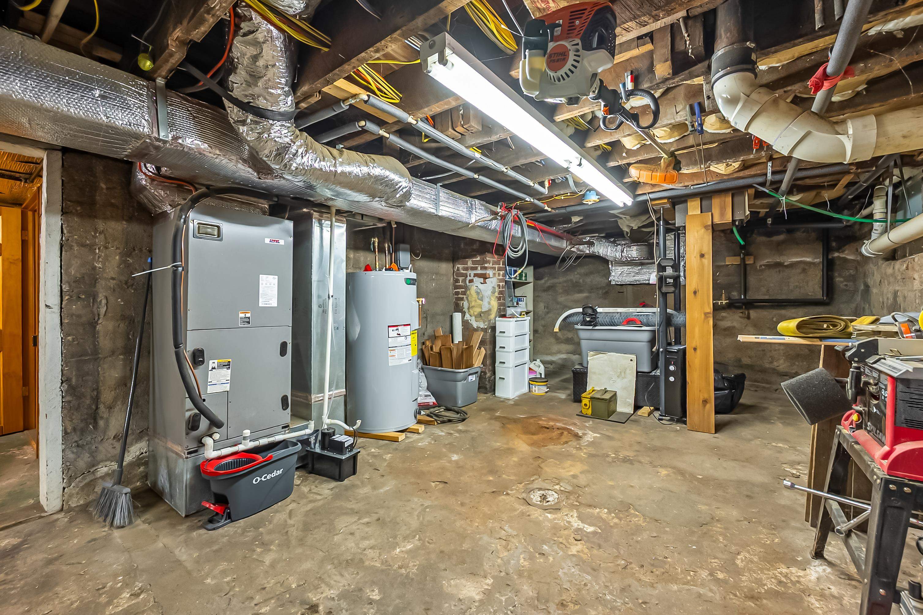 340 Main Street Narrows VA 24124