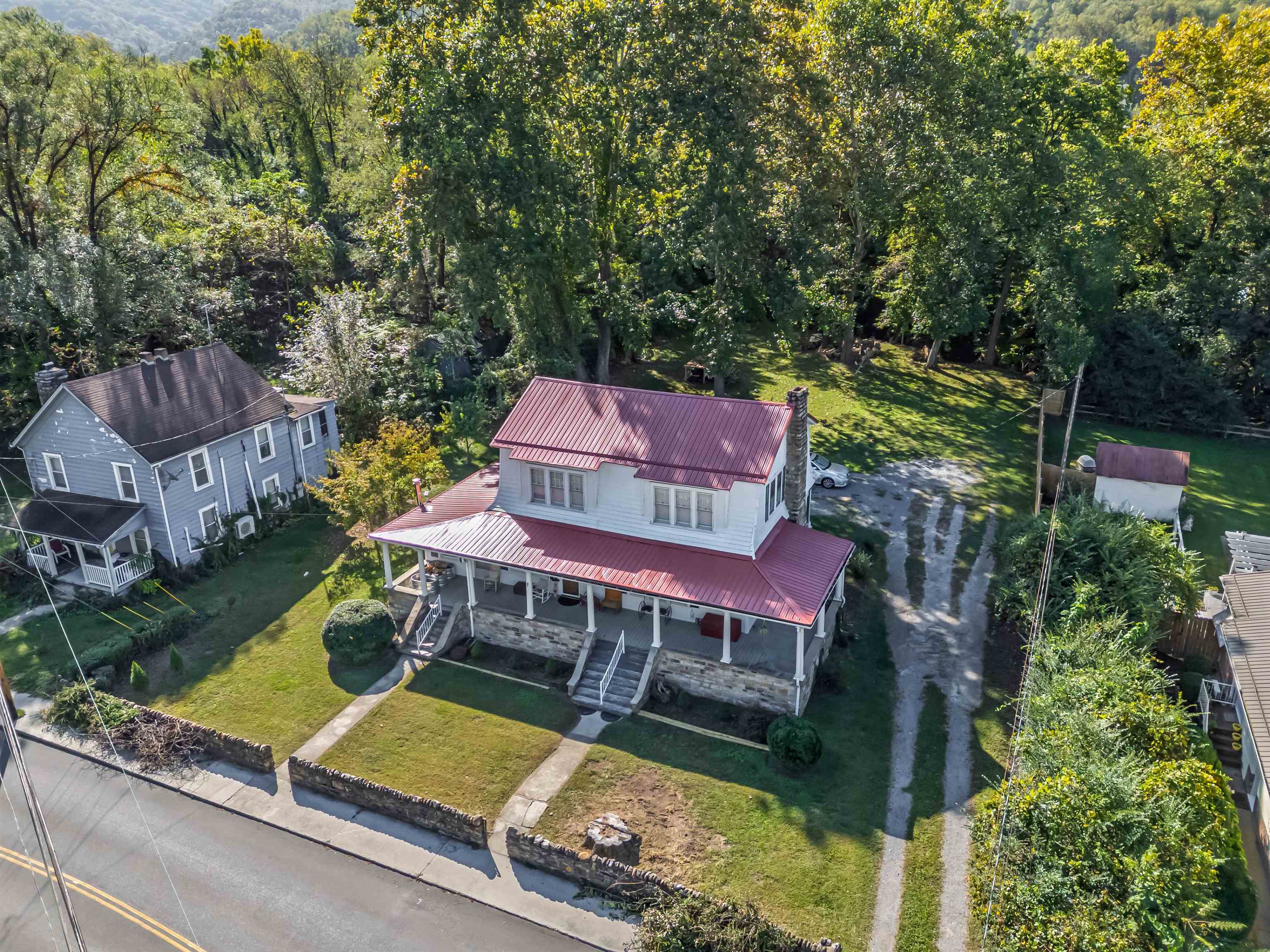 340 Main Street Narrows VA 24124