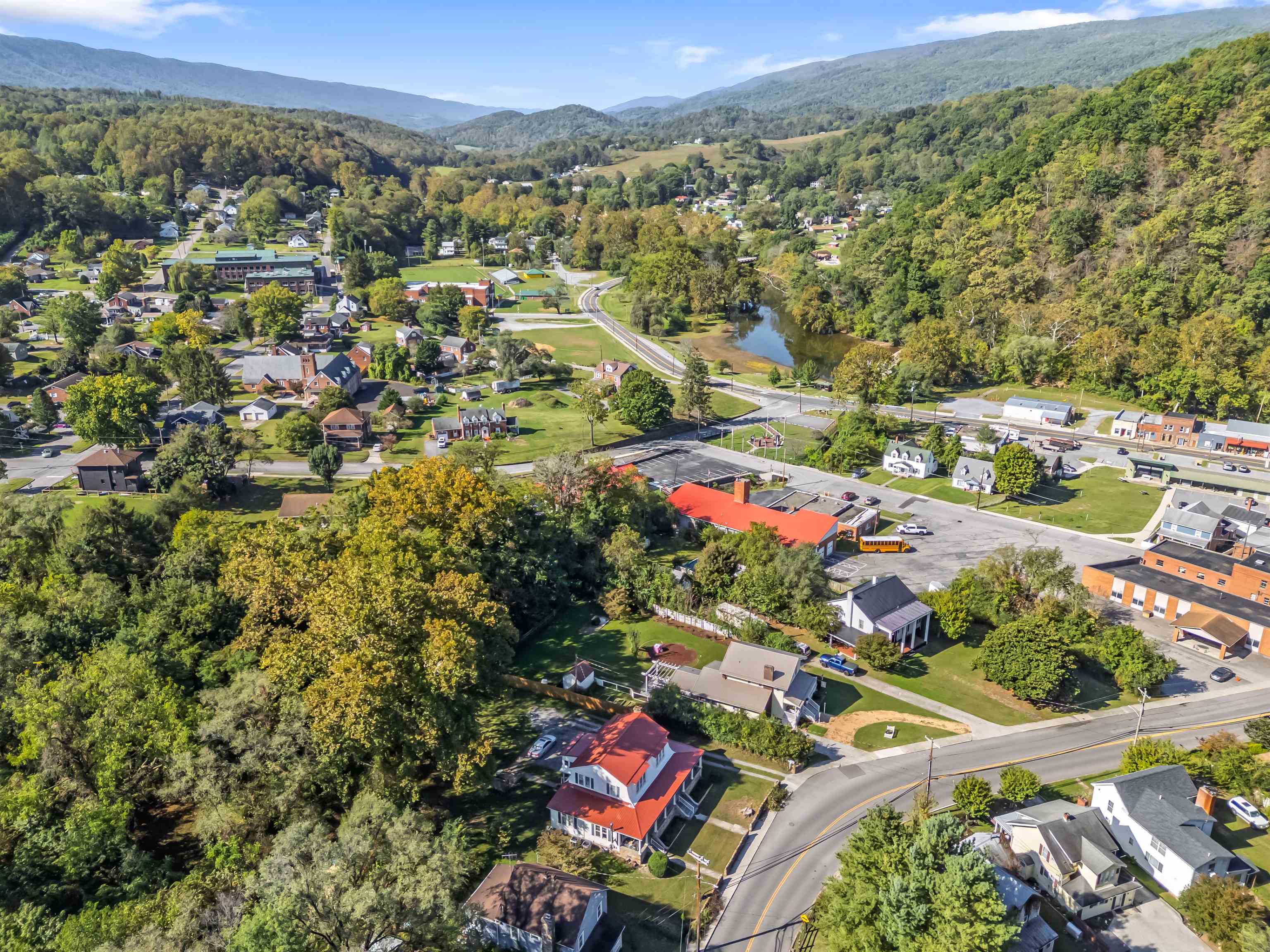 340 Main Street Narrows VA 24124