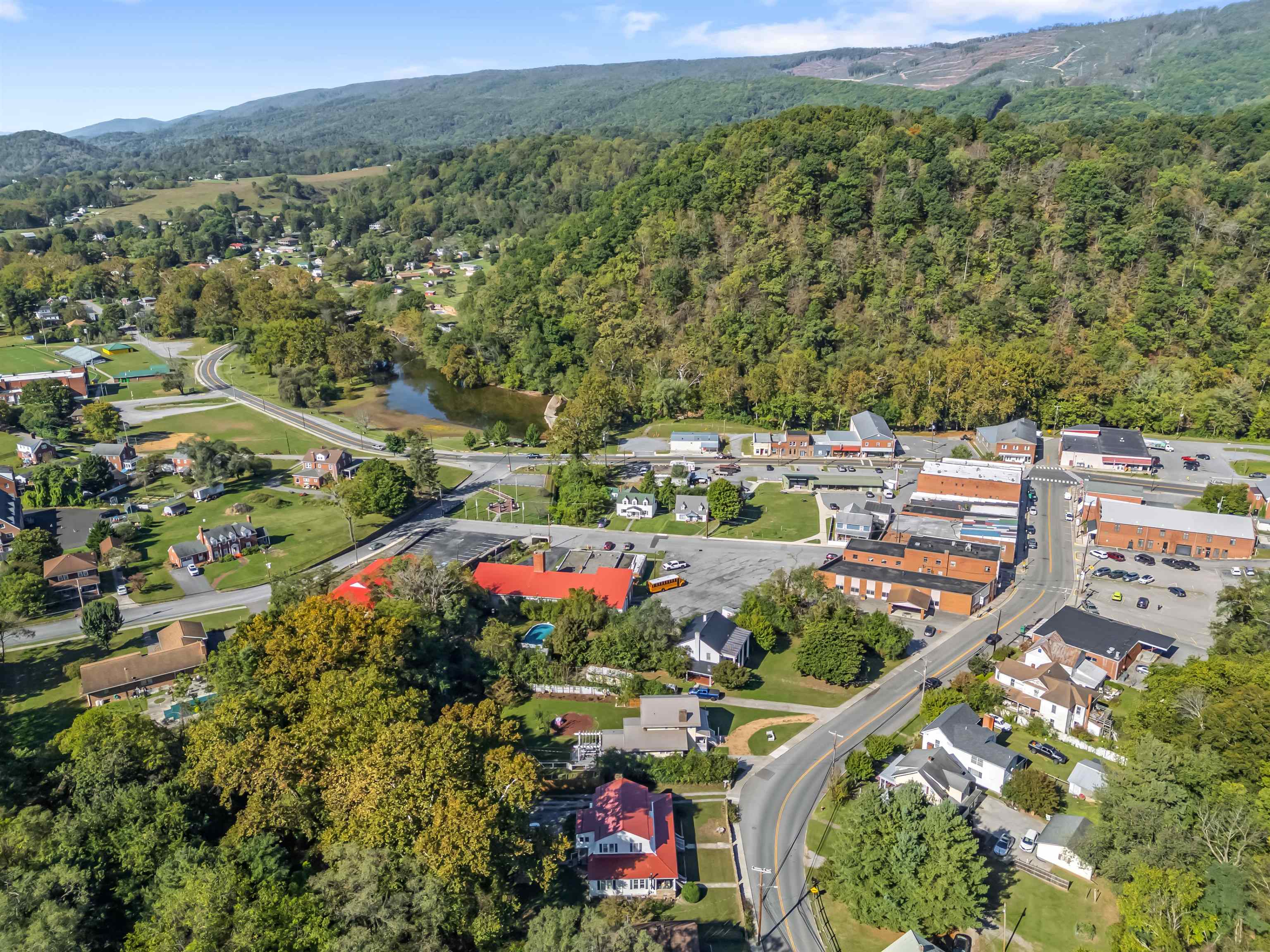 340 Main Street Narrows VA 24124