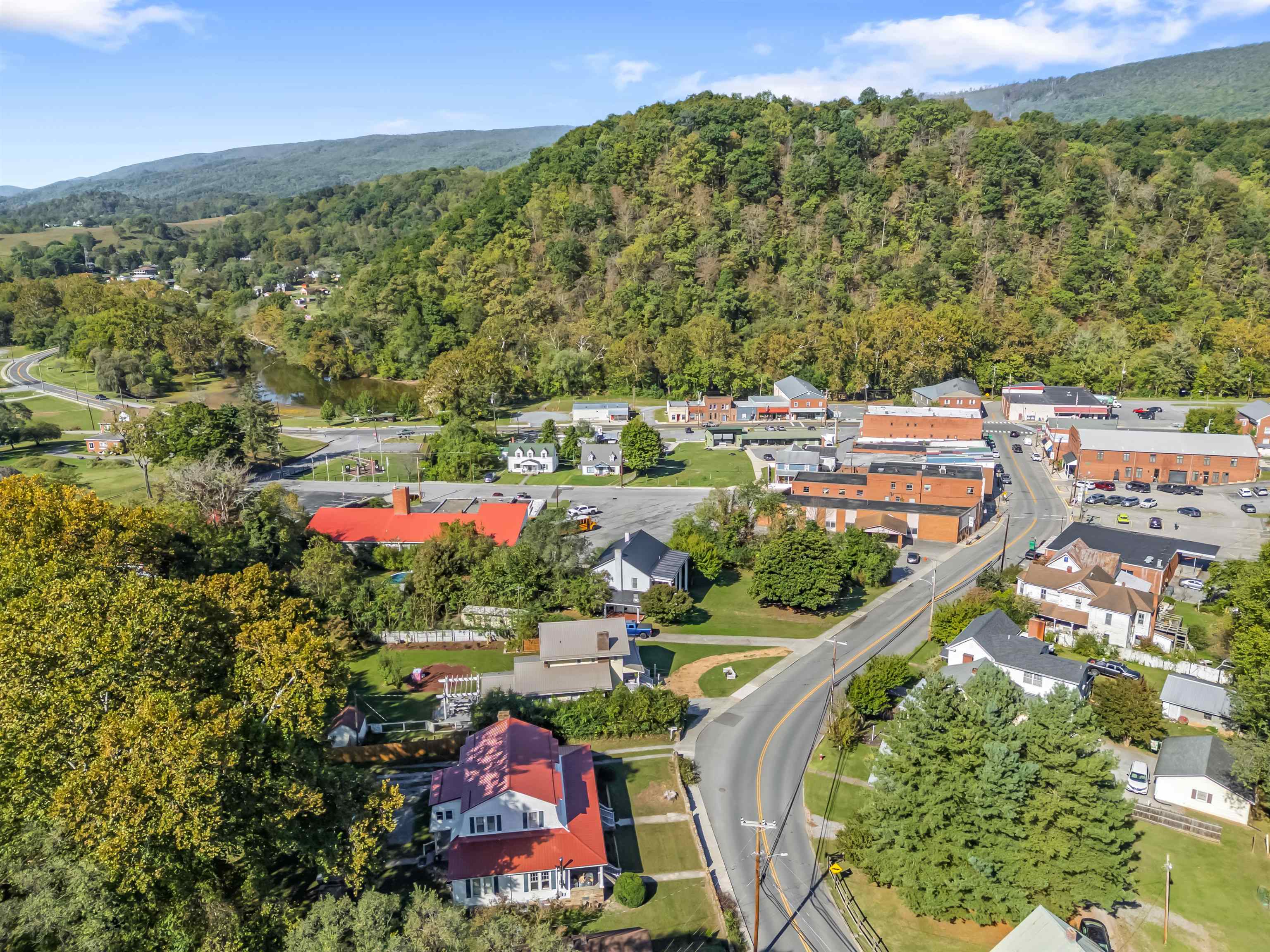 340 Main Street Narrows VA 24124