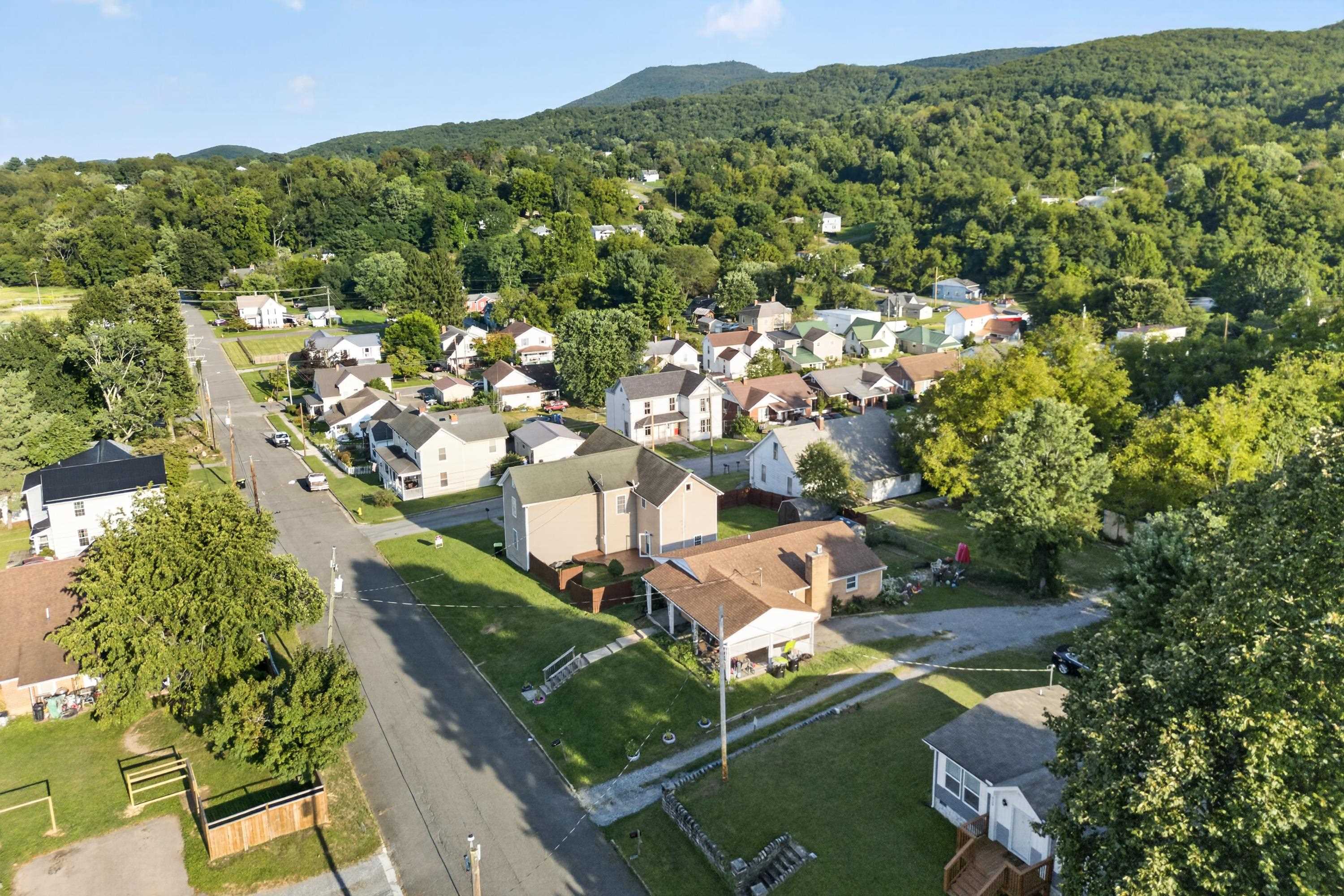 419 Second Street SW Pulaski VA 24301