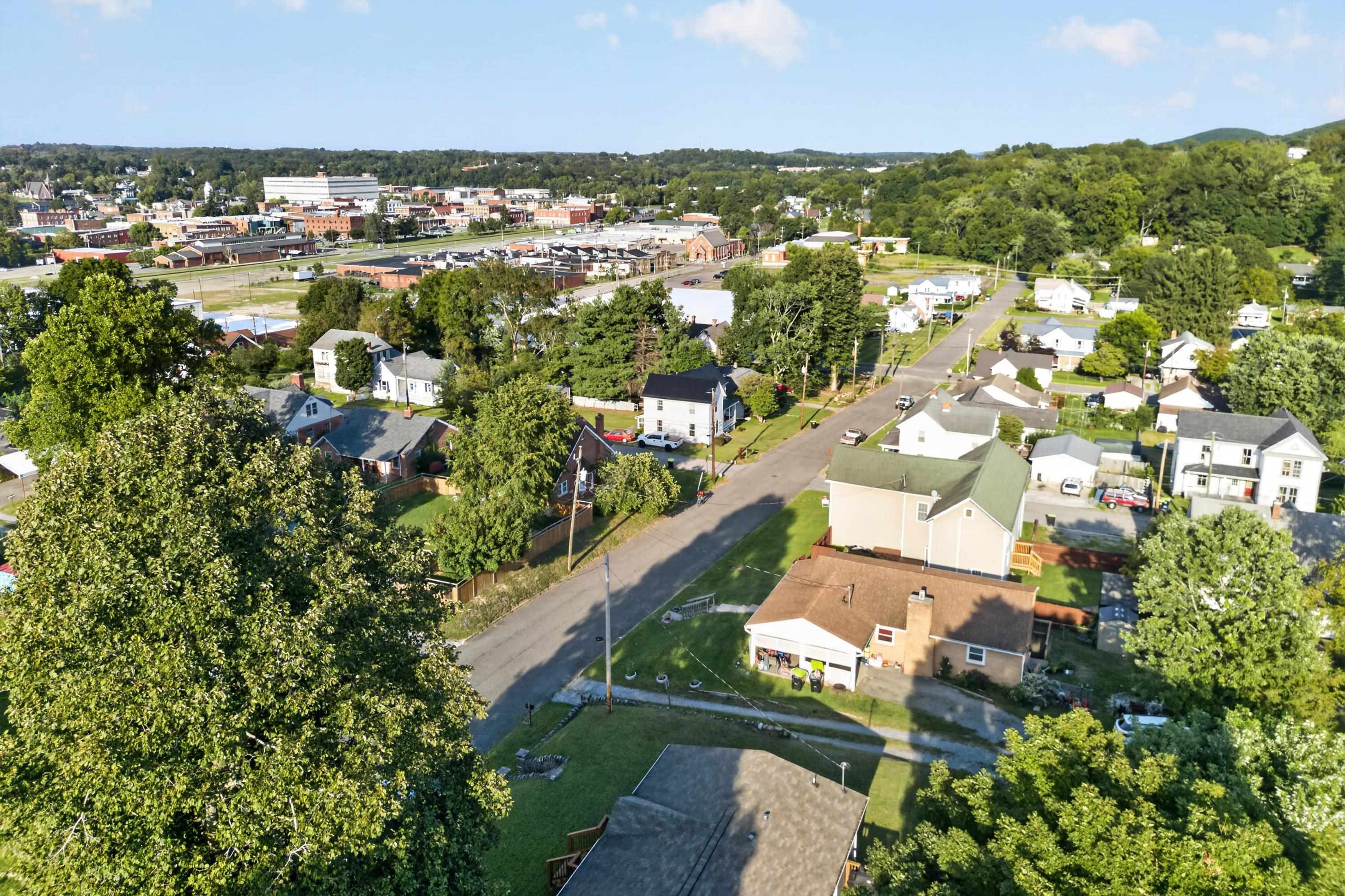 419 Second Street SW Pulaski VA 24301
