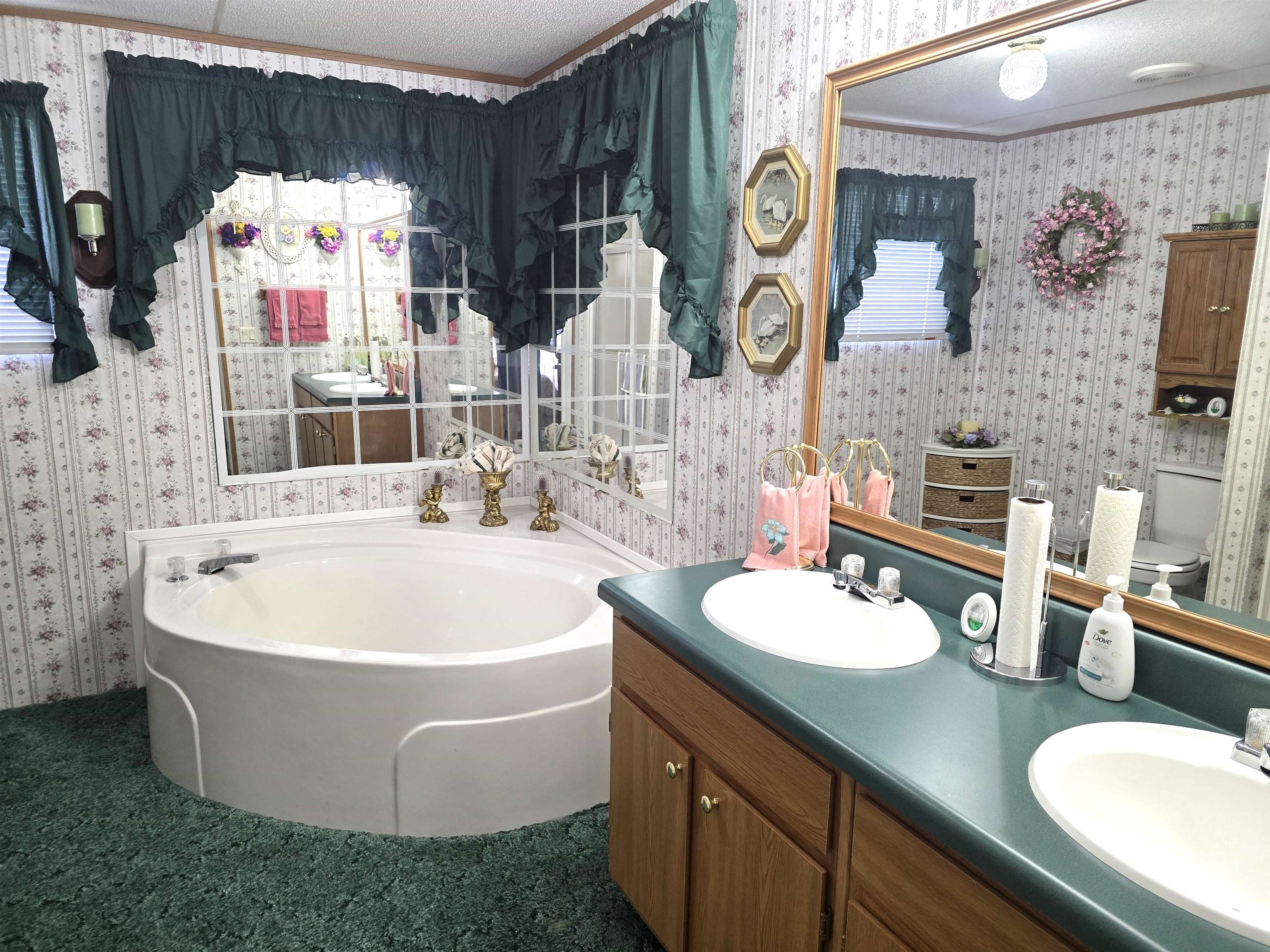 222 Stemwell Lane Austinville VA 24312