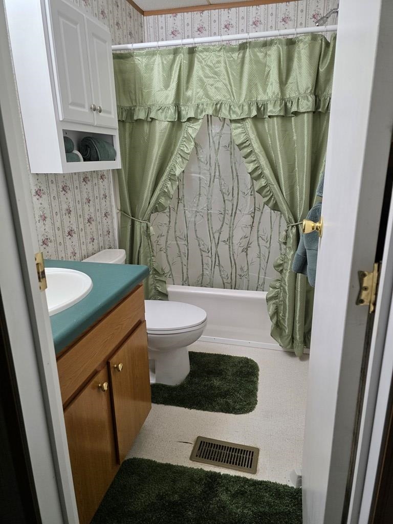 222 Stemwell Lane Austinville VA 24312