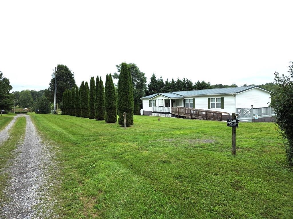 222 Stemwell Lane Austinville VA 24312