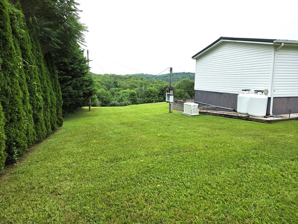 222 Stemwell Lane Austinville VA 24312