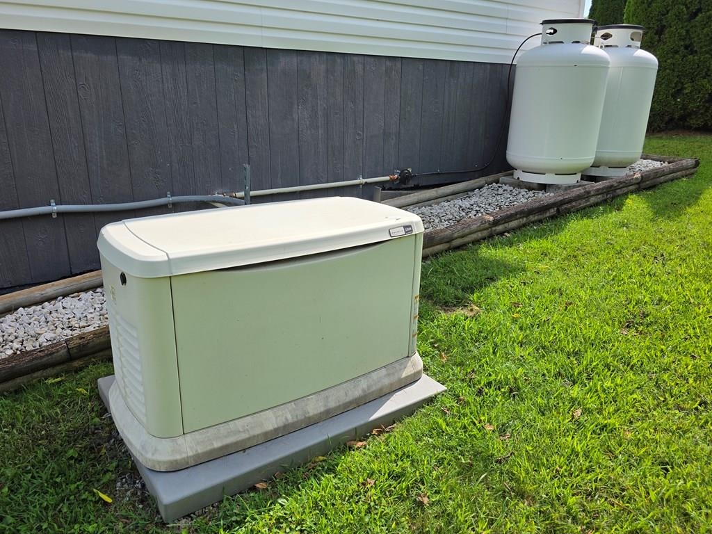 222 Stemwell Lane Austinville VA 24312