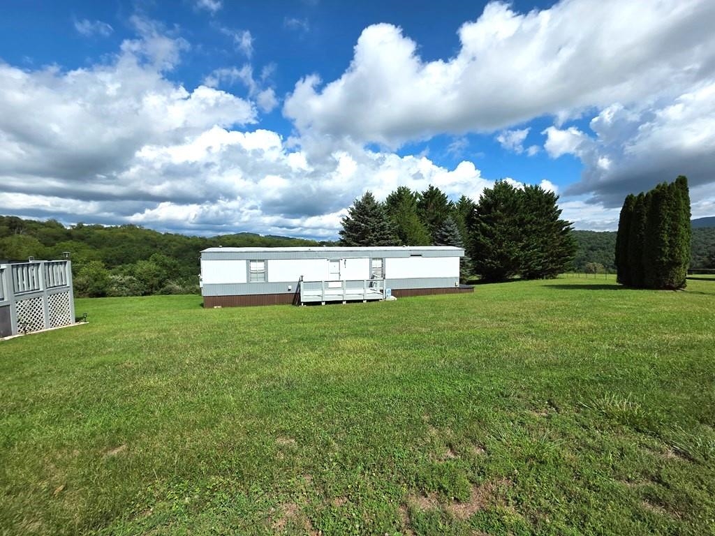 222 Stemwell Lane Austinville VA 24312