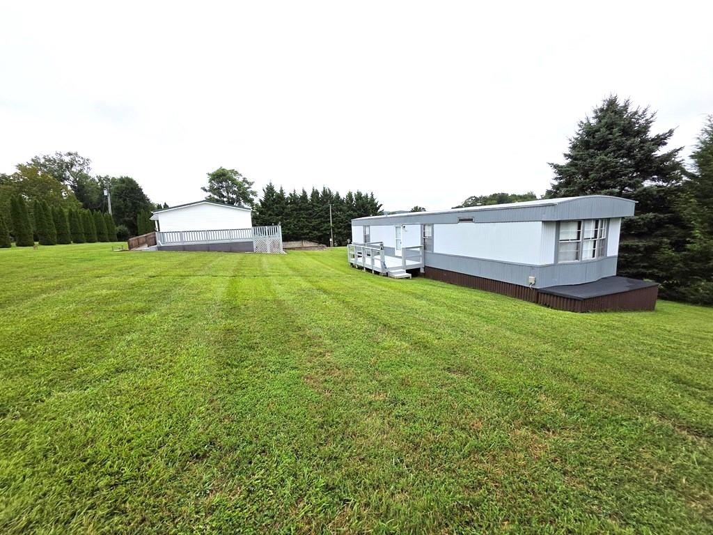 222 Stemwell Lane Austinville VA 24312