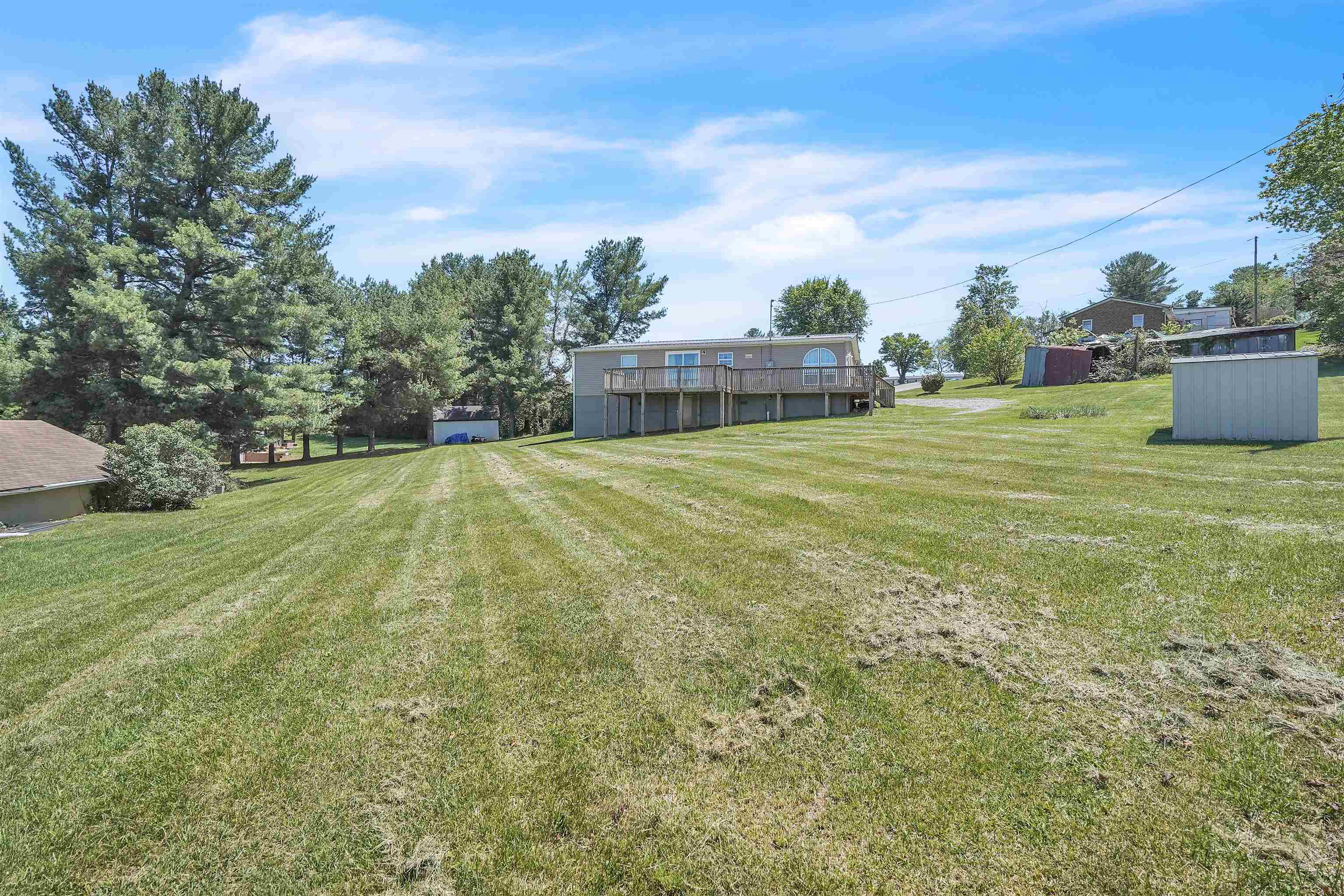 4290 Sunny View Heights Loop Pulaski VA 24301