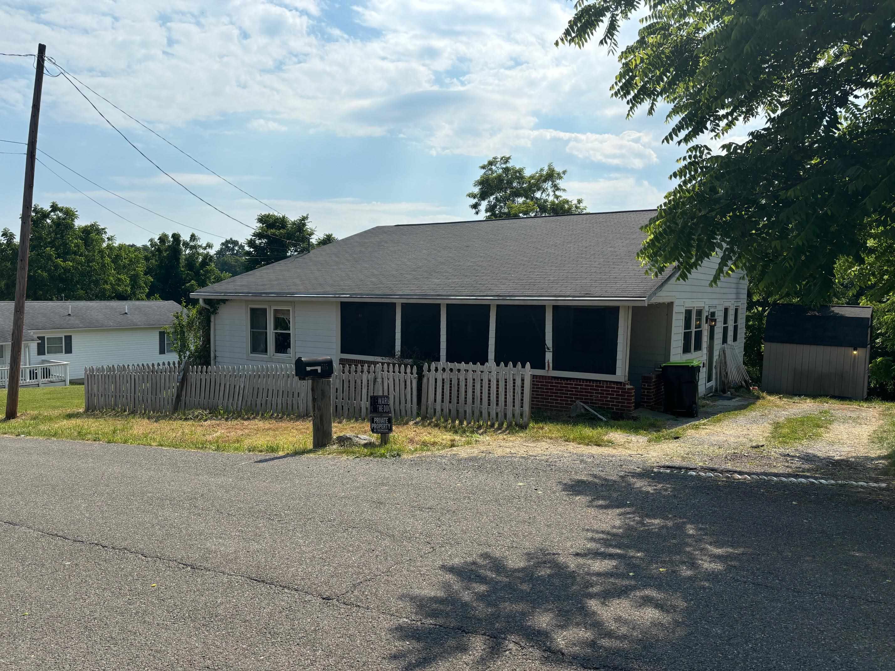615 Maple Street Pulaski VA 24301