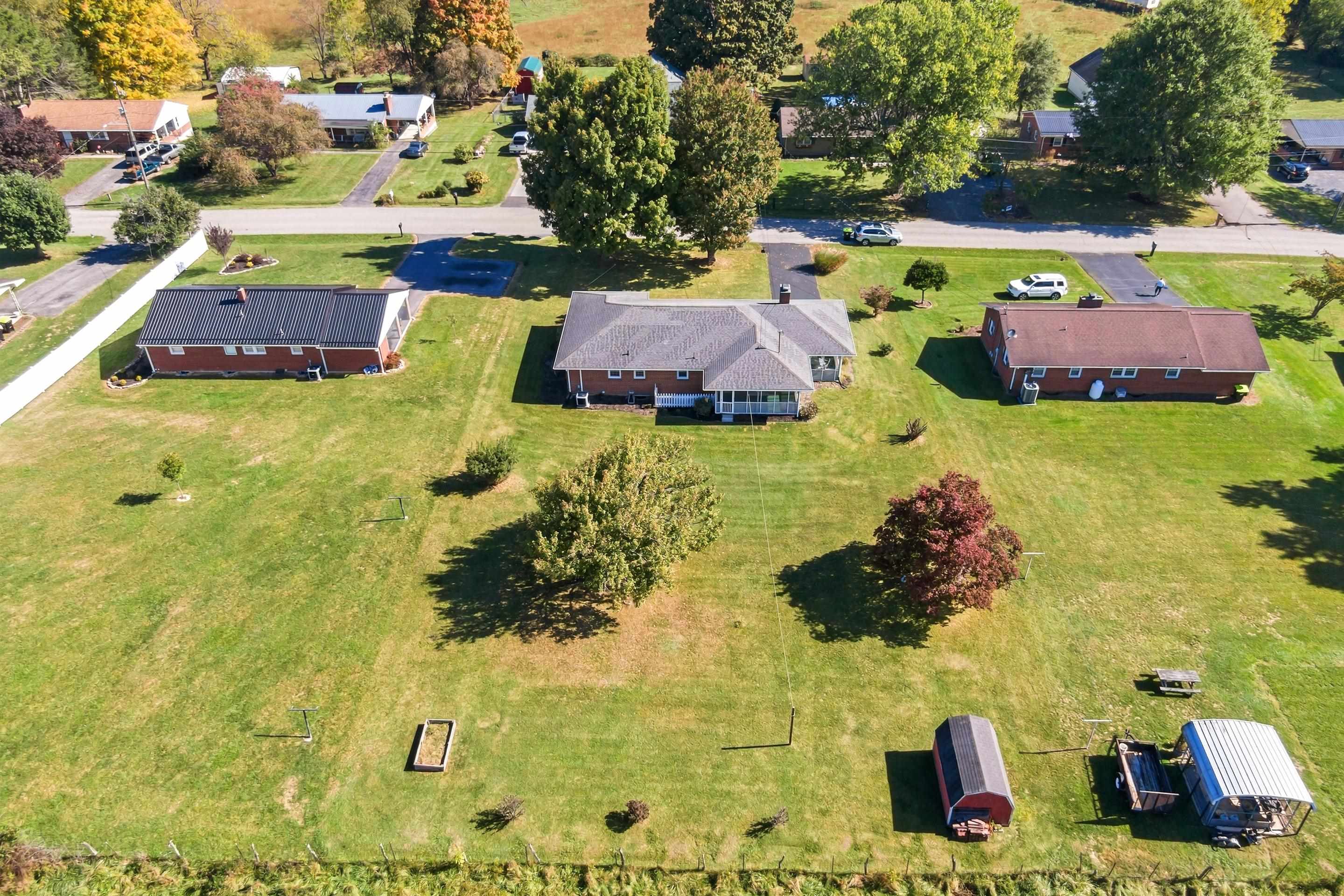 2042 Twin Oaks Avenue Pulaski VA 24301
