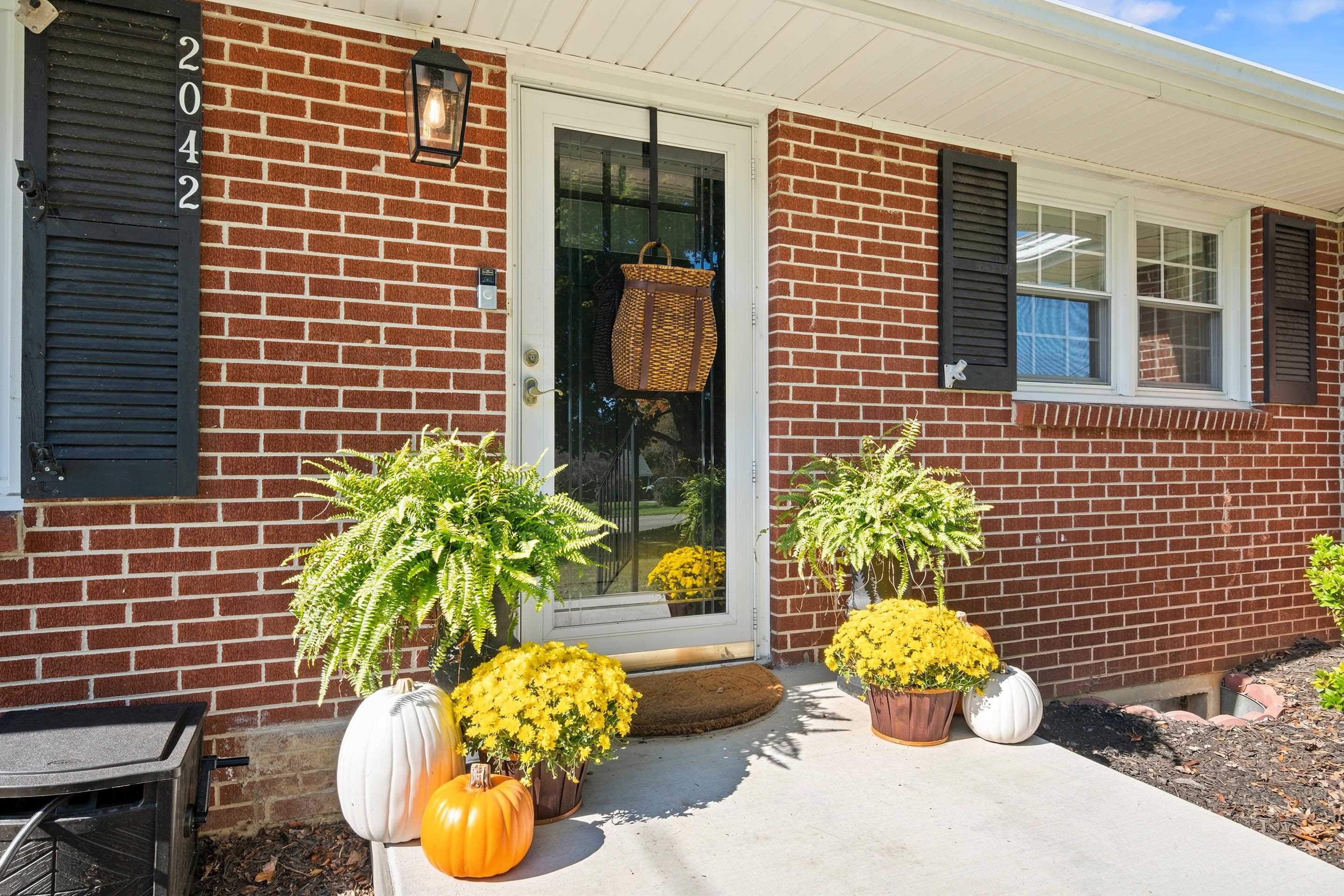 2042 Twin Oaks Avenue Pulaski VA 24301