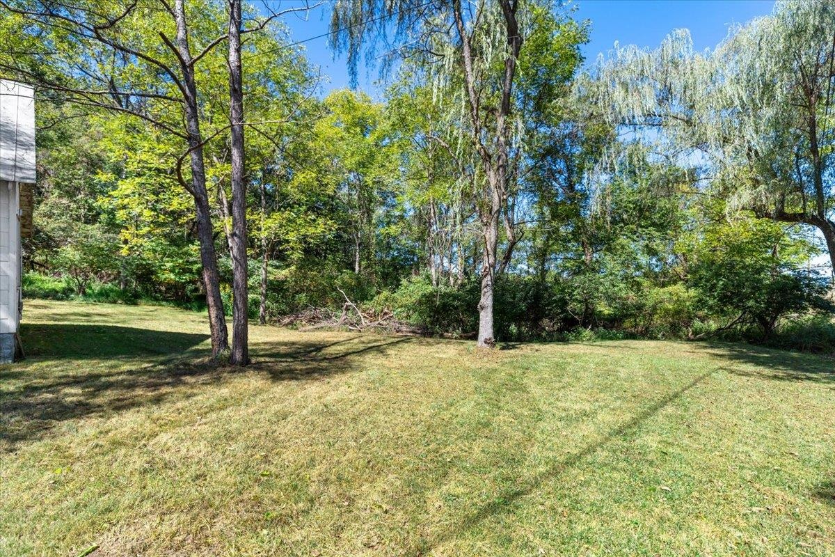 211 Walton Road Radford VA 24141