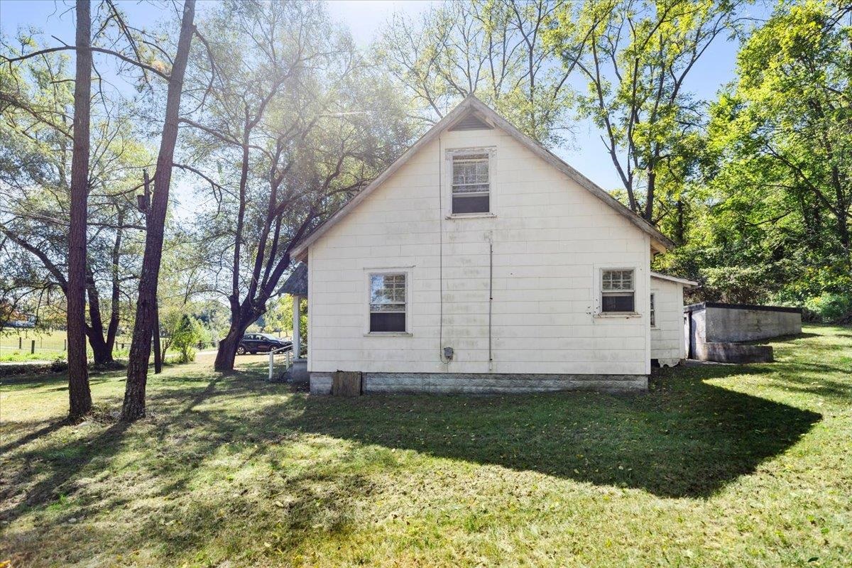 211 Walton Road Radford VA 24141