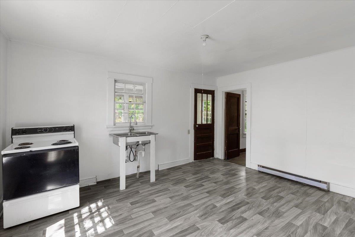 211 Walton Road Radford VA 24141