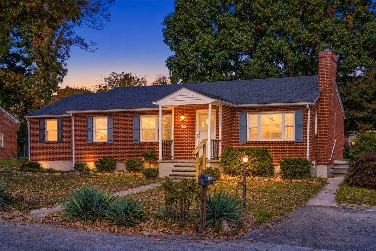 803 Grove Avenue Blacksburg VA 24060