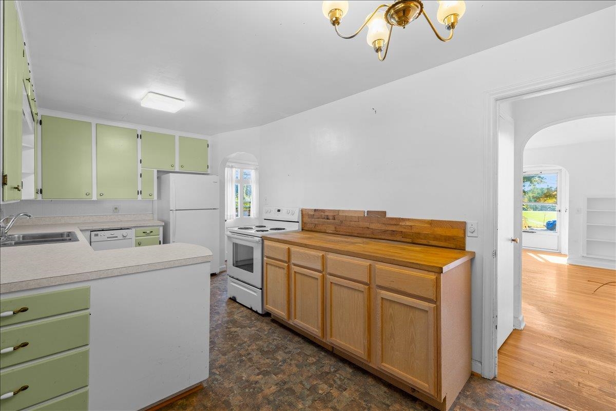 803 Grove Avenue Blacksburg VA 24060