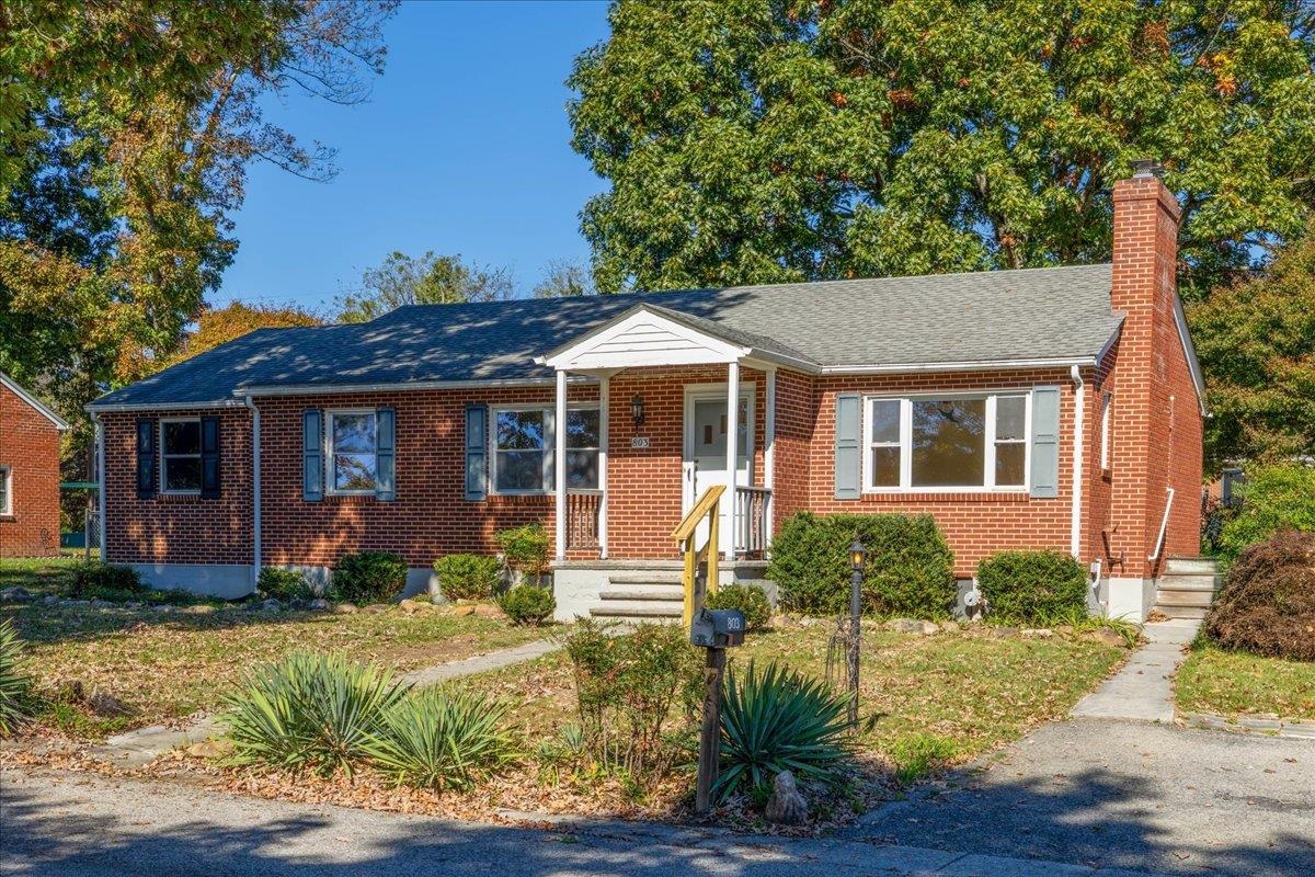 803 Grove Avenue Blacksburg VA 24060