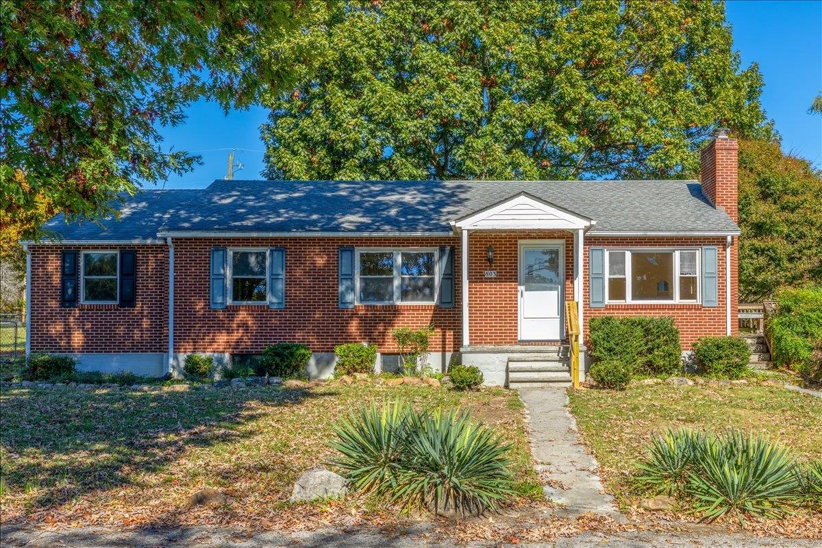803 Grove Avenue Blacksburg VA 24060