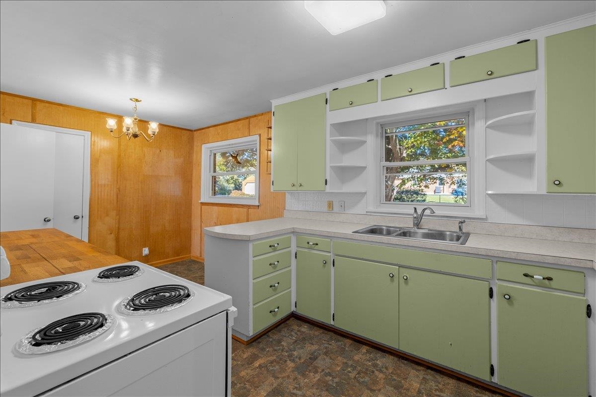 803 Grove Avenue Blacksburg VA 24060