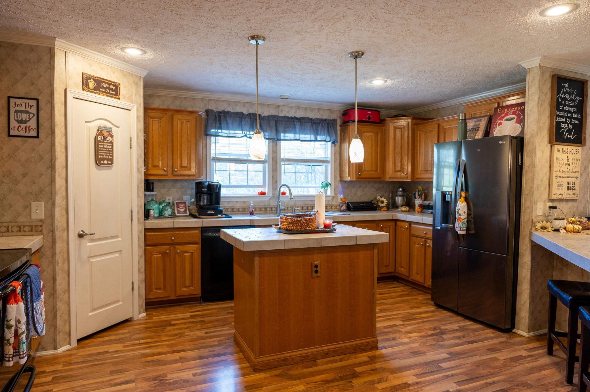 369 Back Road Wytheville VA 24382